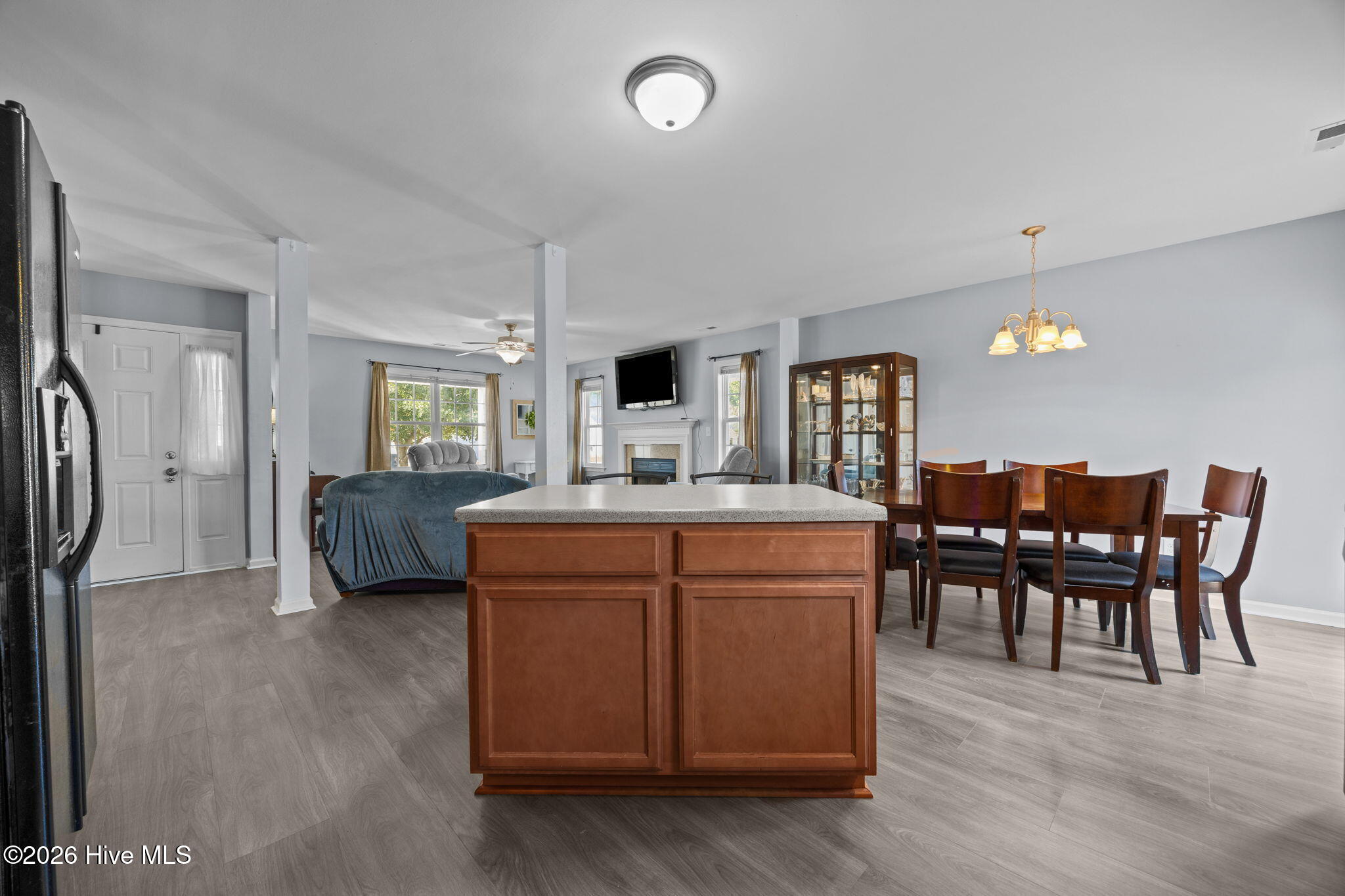 100550942 | Photo 28