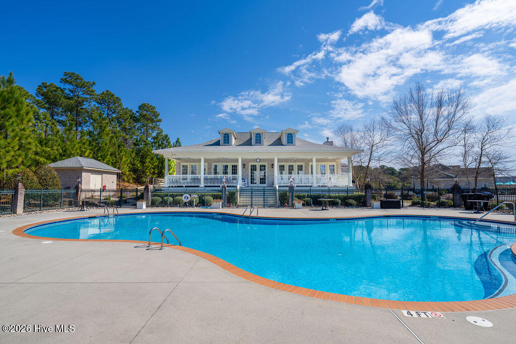 100553163 | Photo 59