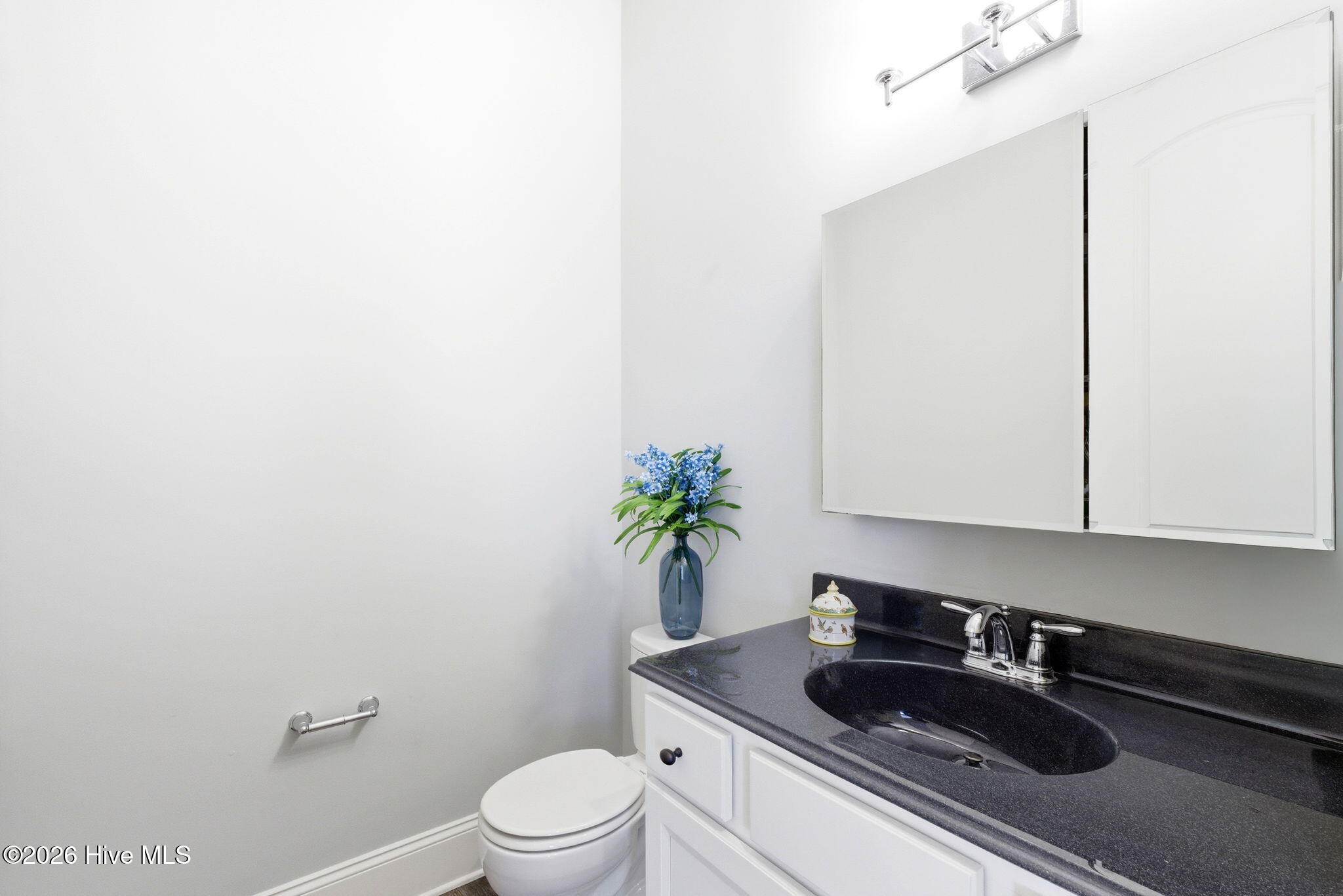 100566822 | Photo 36