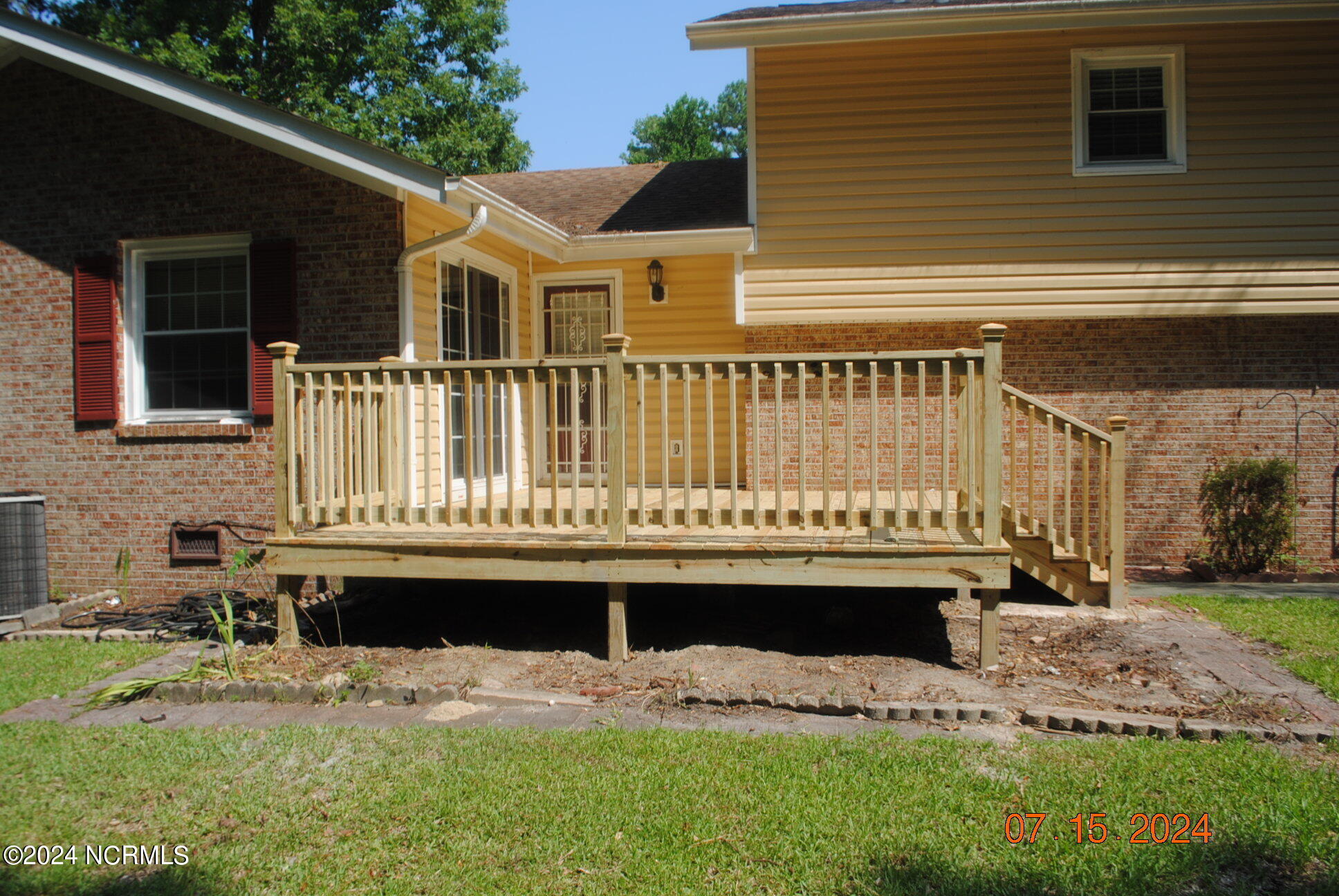 100450812 | Photo 36