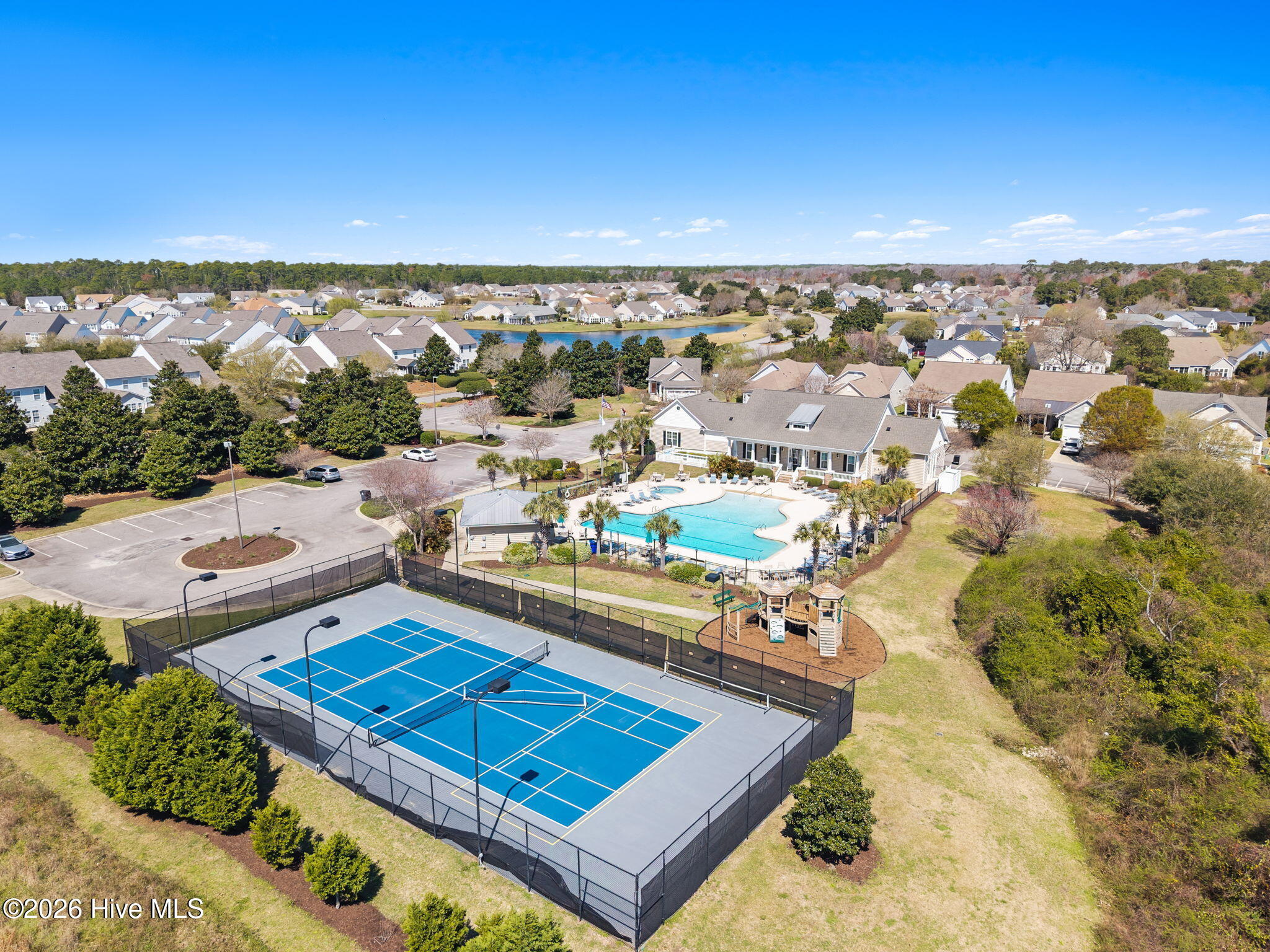 100561861 | Photo 54