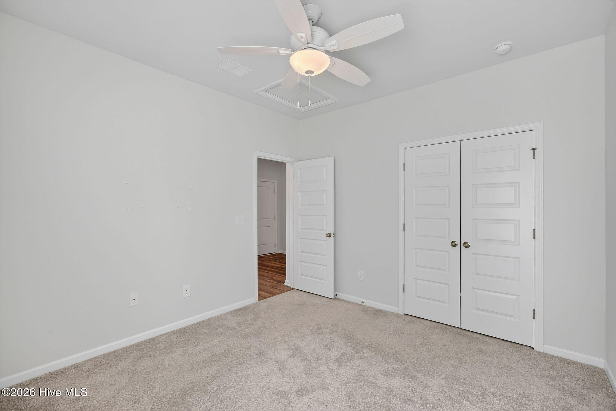 100561560 | Photo 32