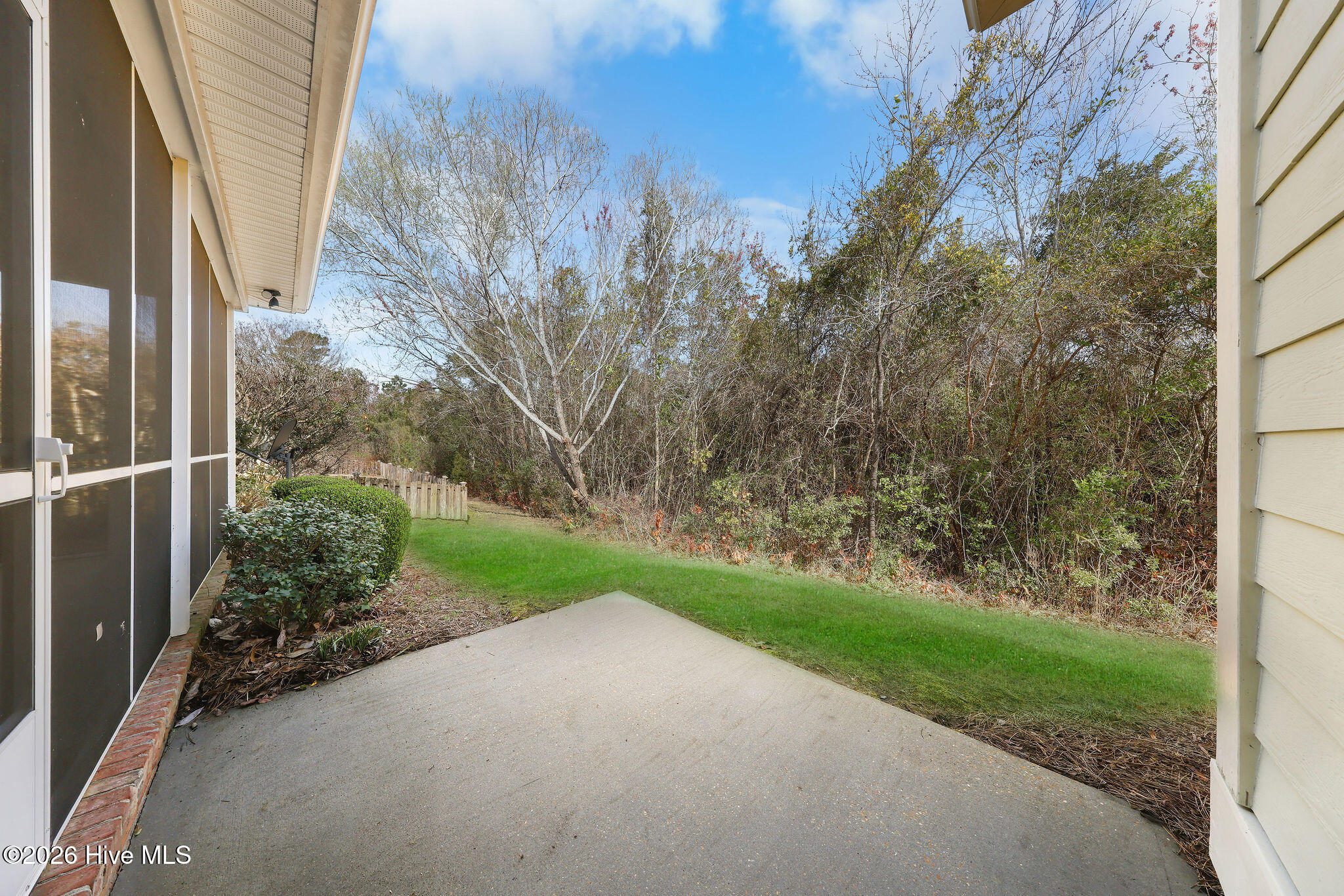 100565690 | Photo 43