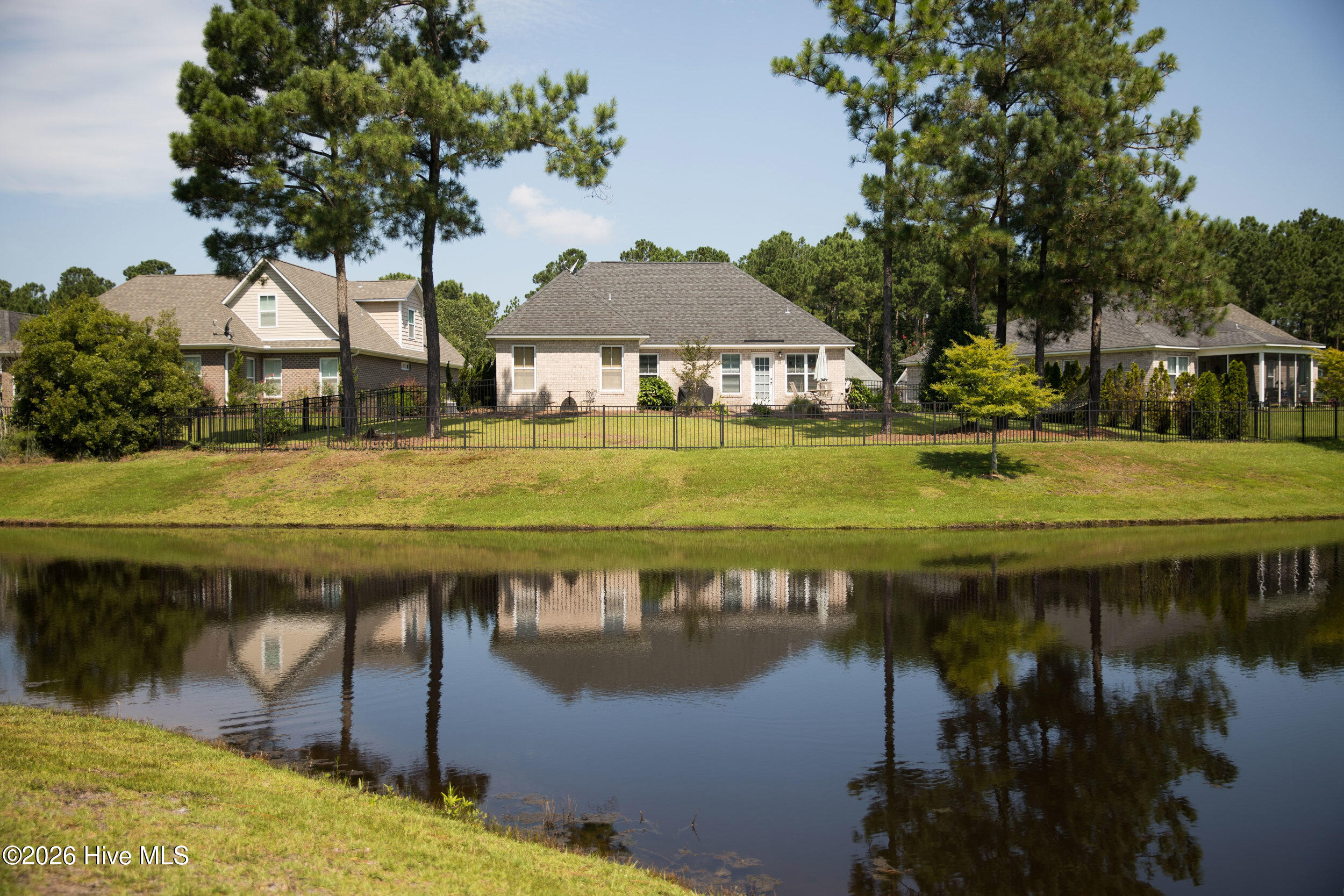 100566702 | Photo 56