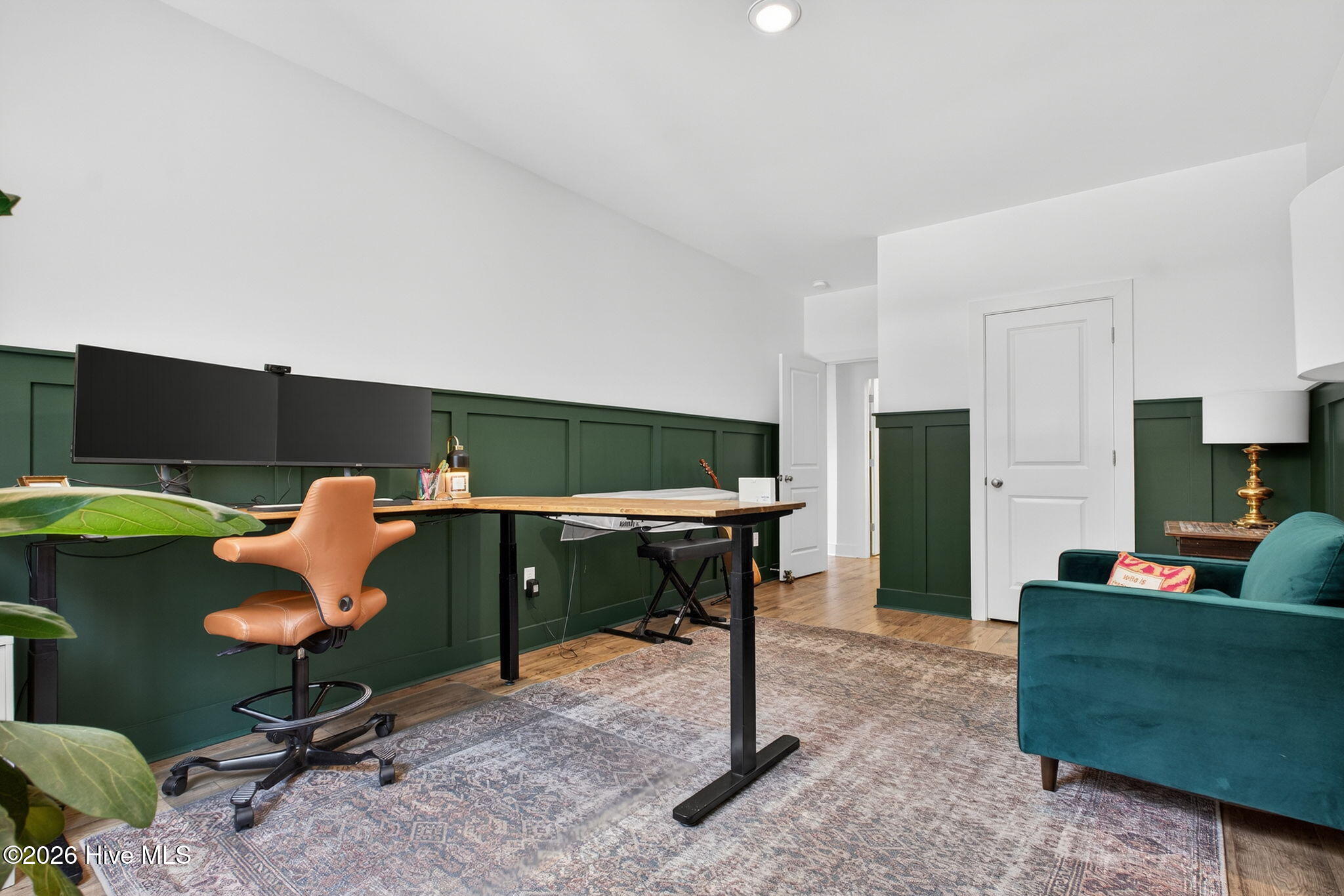 100559815 | Photo 40