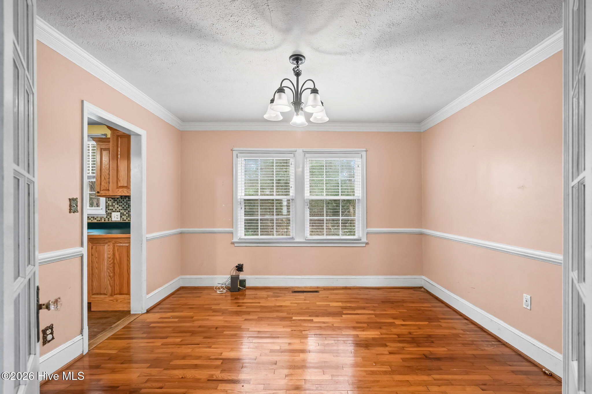 100549588 | Photo 16