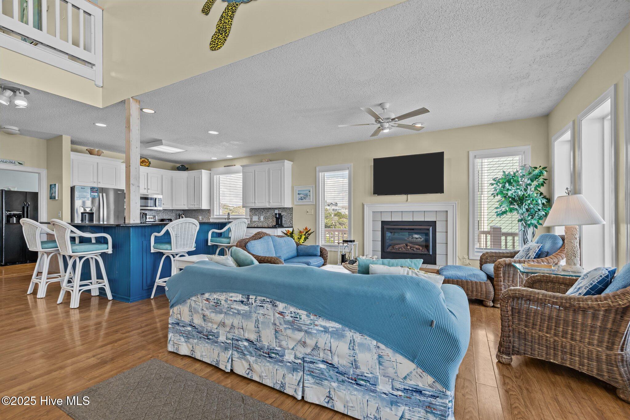 100515431 | Photo 34