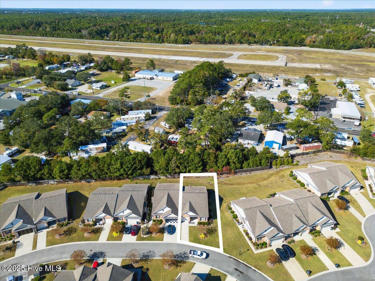 100541263 | Photo 52