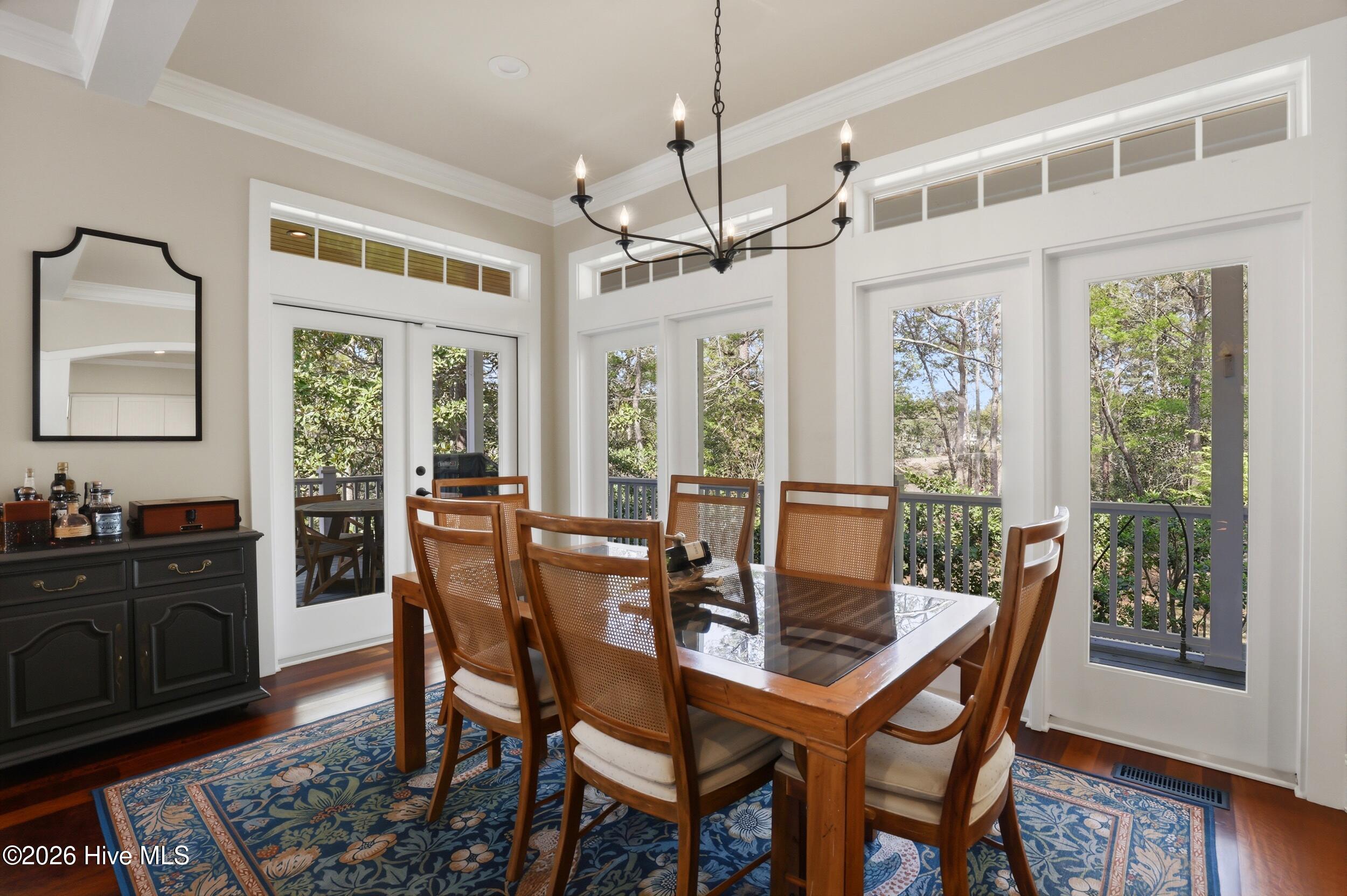 100564961 | Photo 16