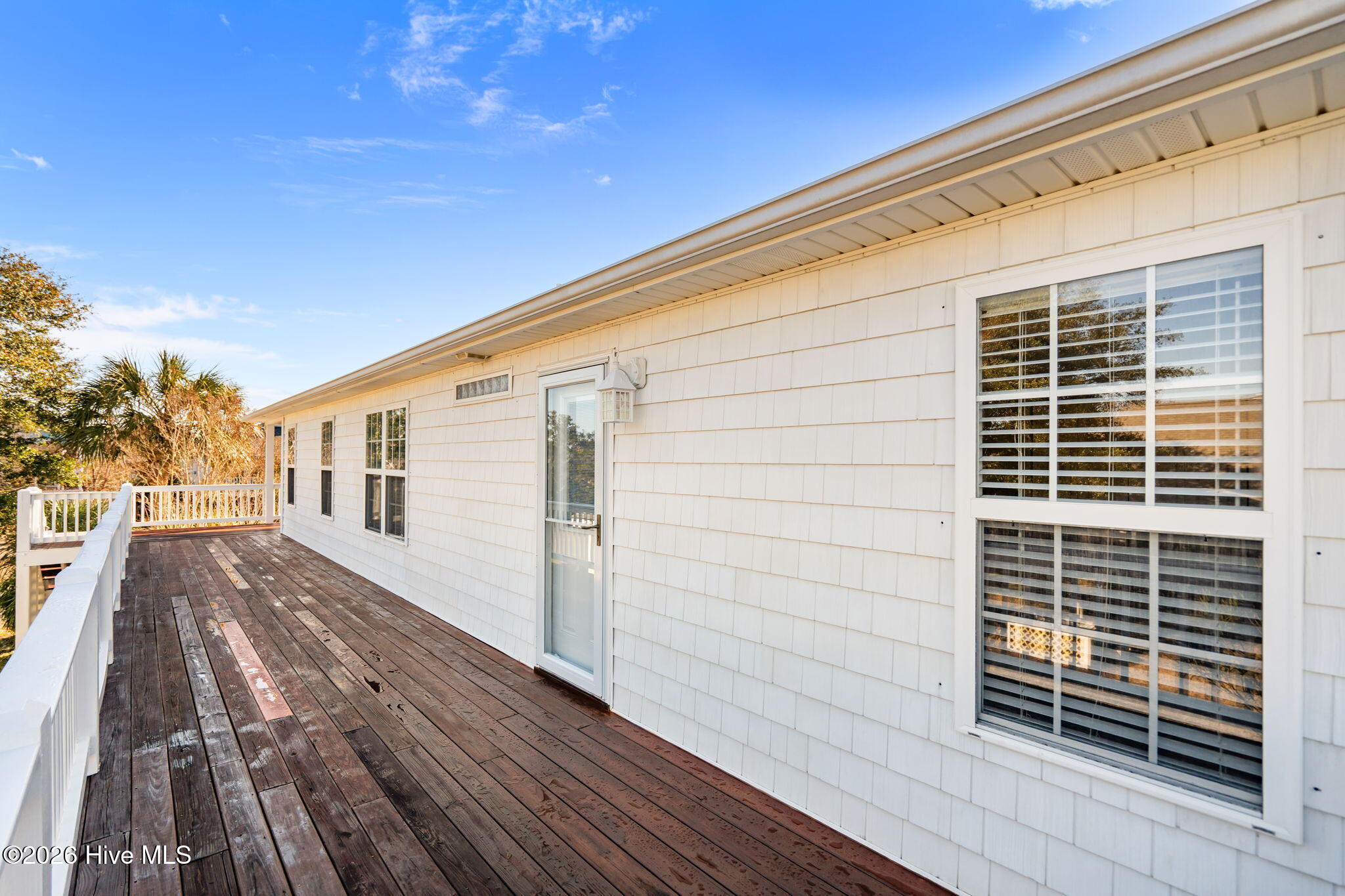 100547752 | Photo 38