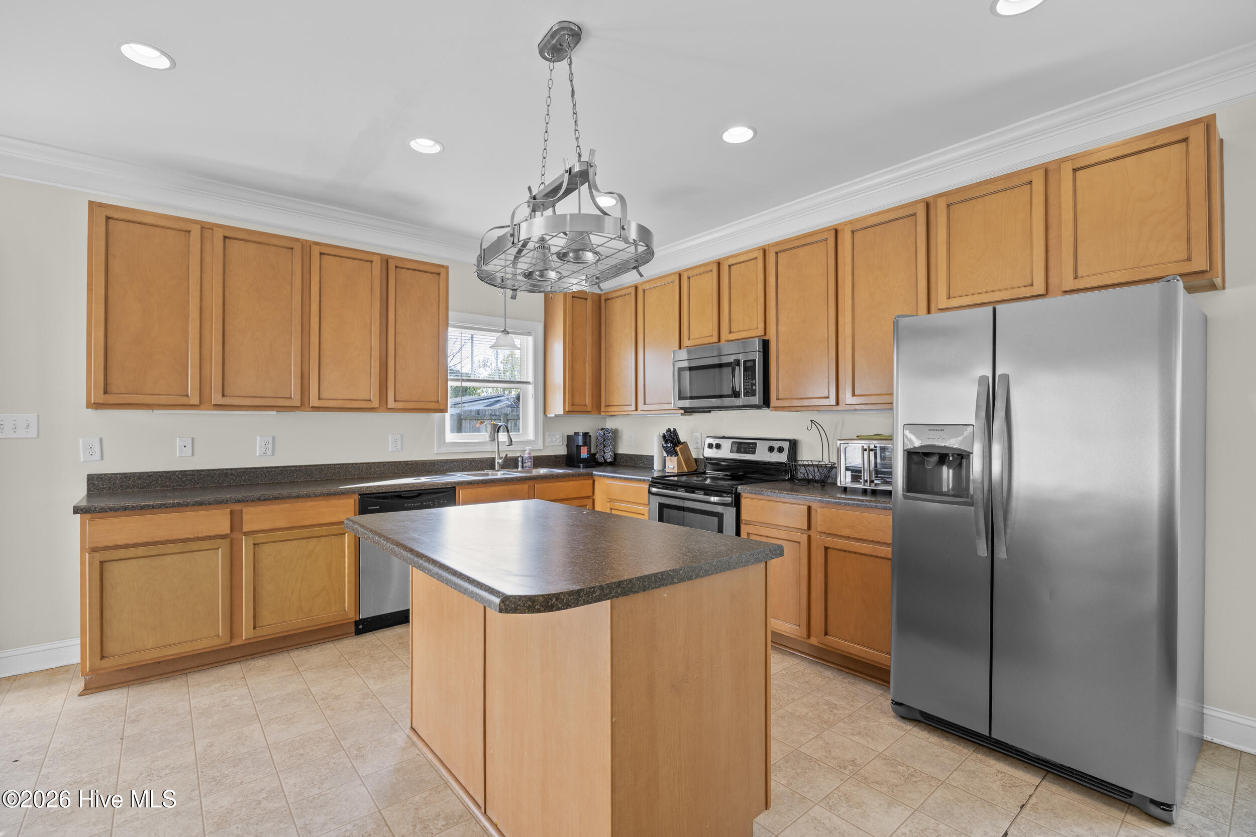 100564548 | Photo 11