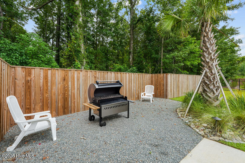 100549134 | Photo 21