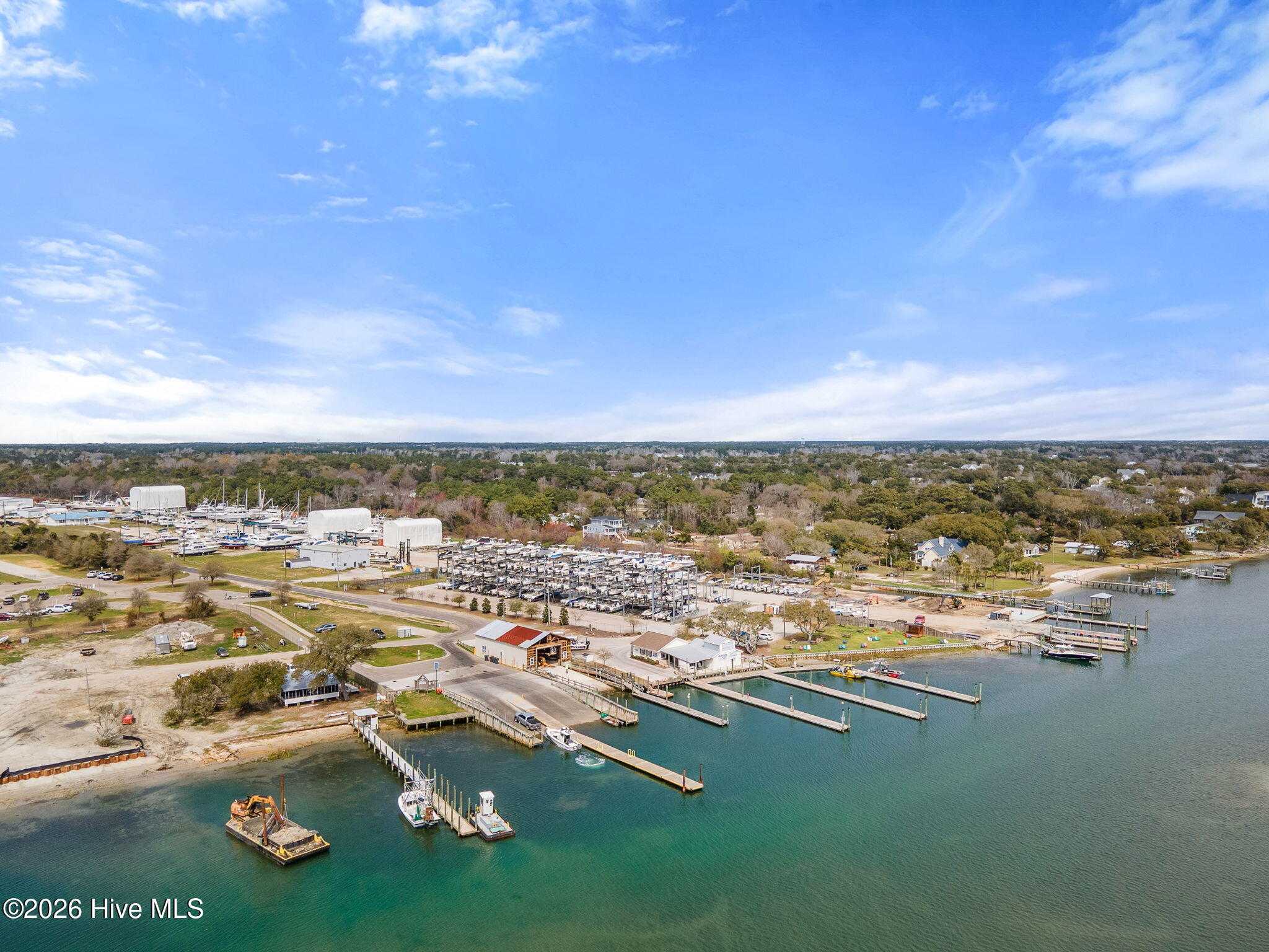 100565702 | Photo 47