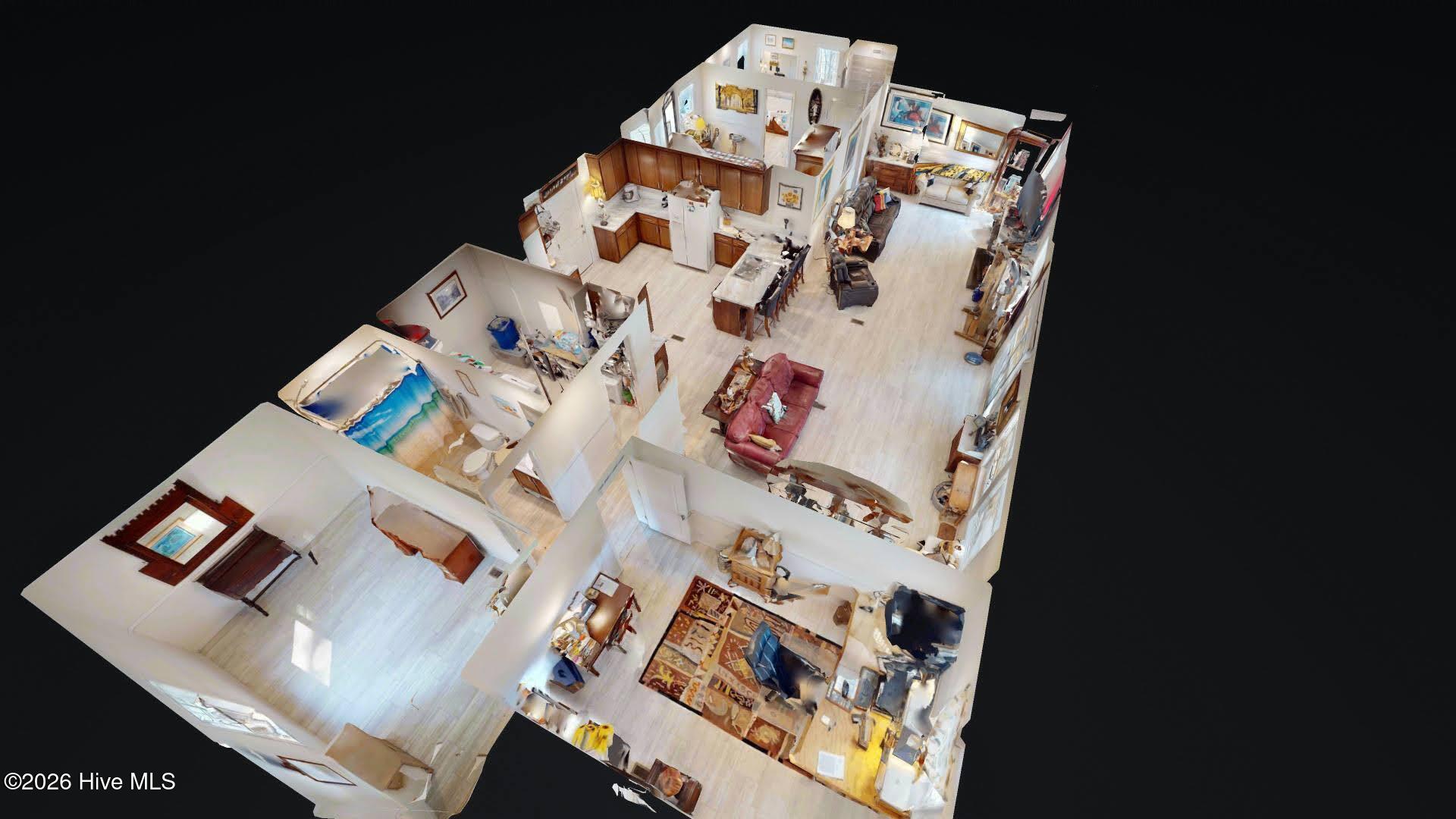 100567177 | Photo 35