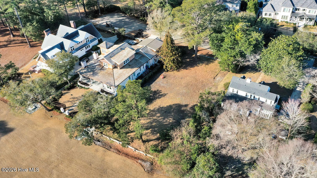 100549676 | Photo 15