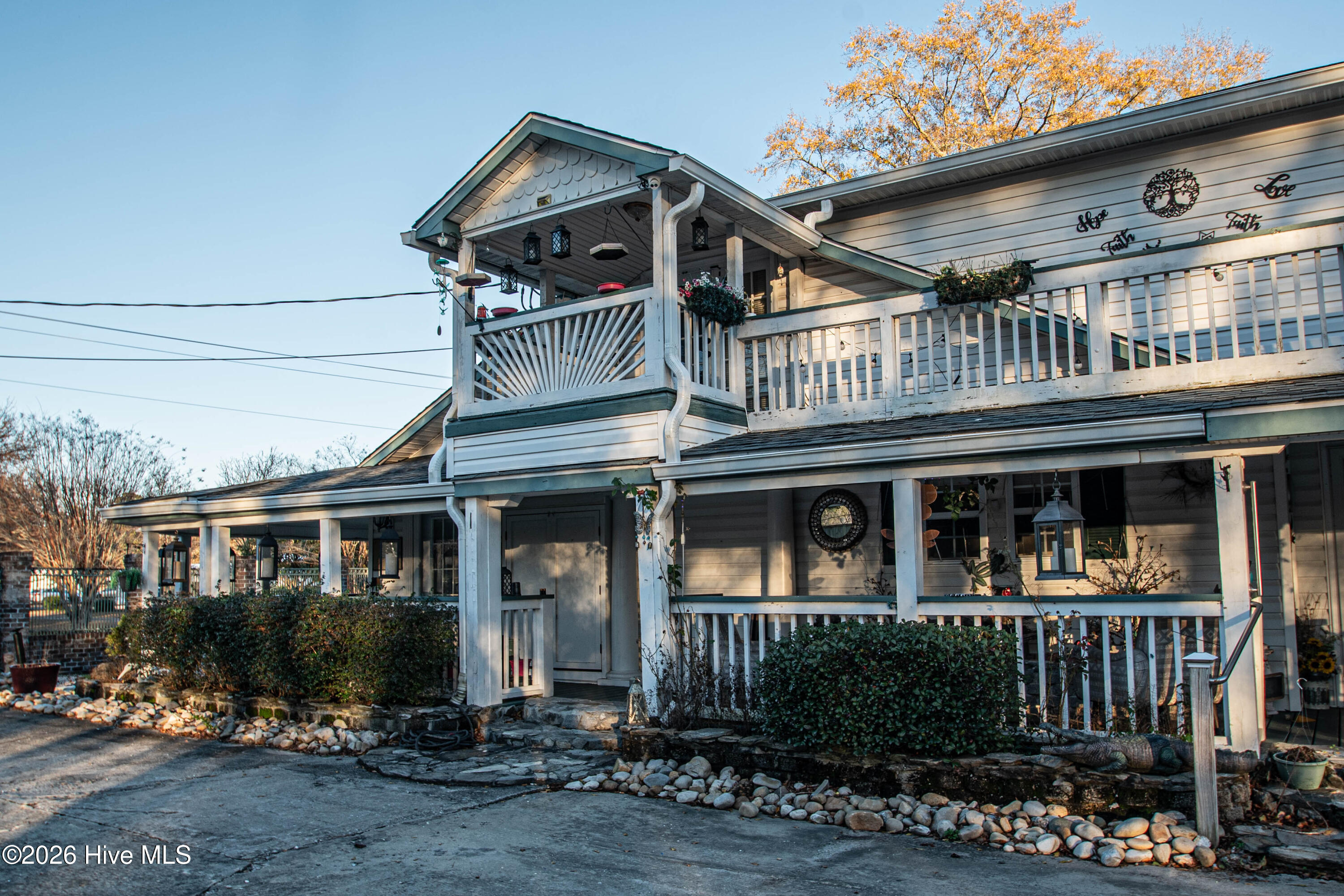 100554642 | Photo 27