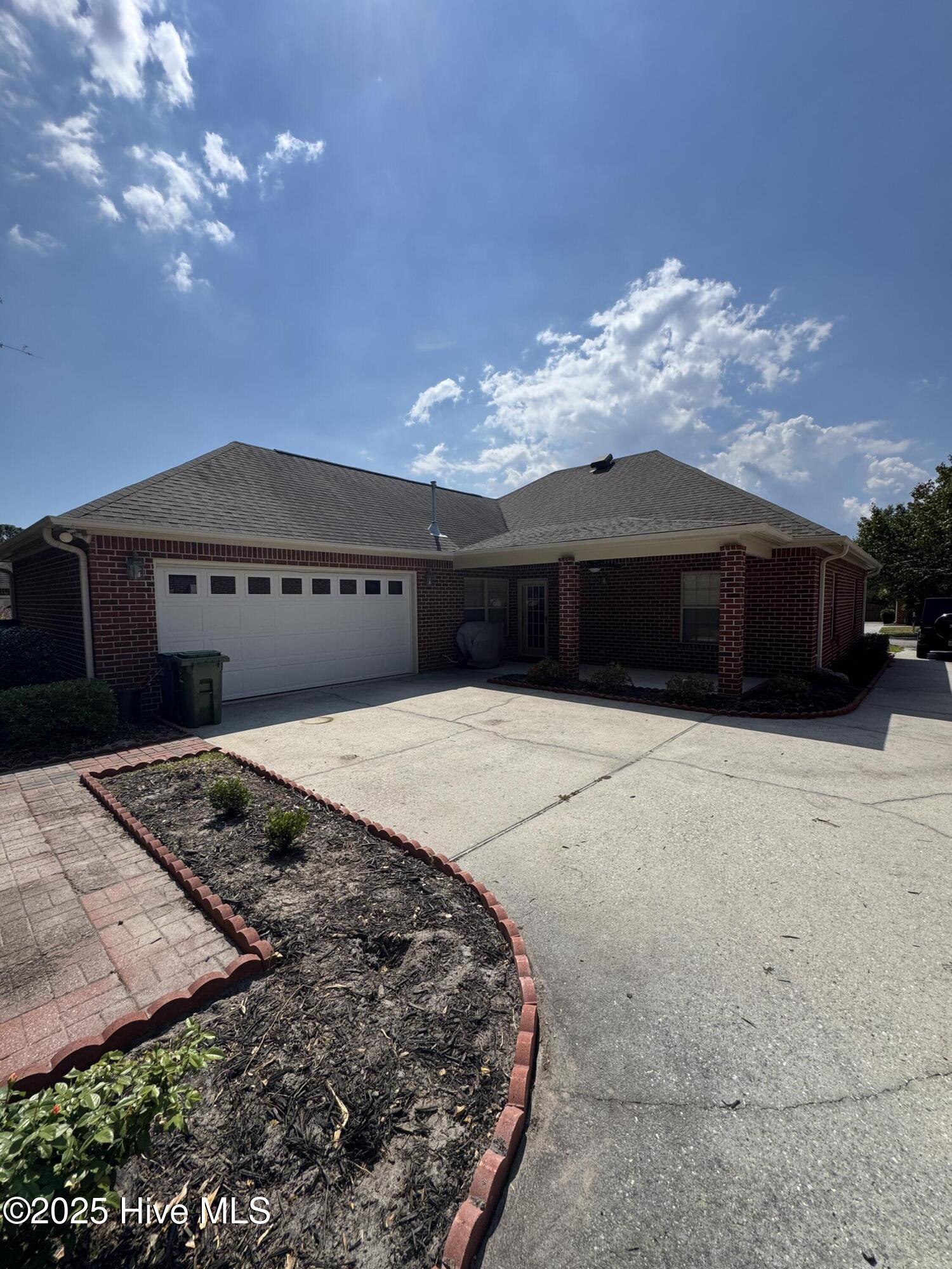 100532583 | Photo 28