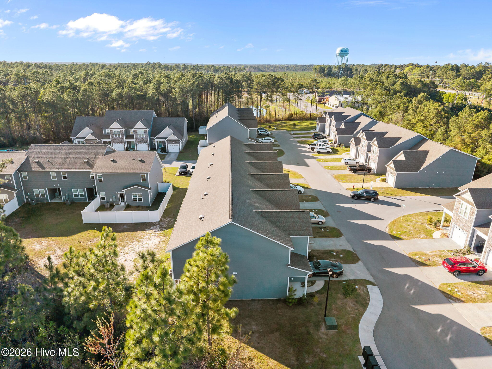 100565324 | Photo 36