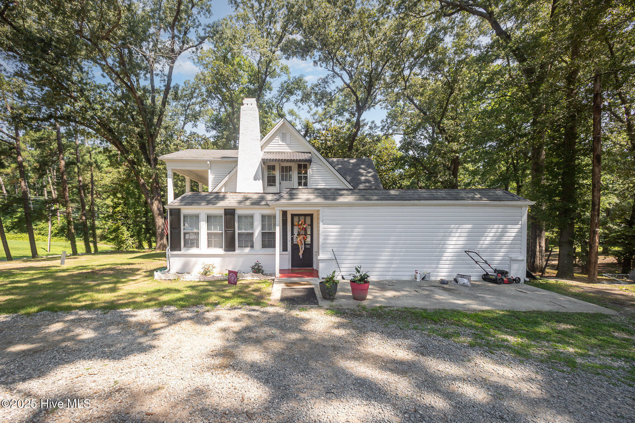 Homes for sale in Clinton, NC | 900 Beaman St, Clinton, NC 28328 | MLS# 100515430