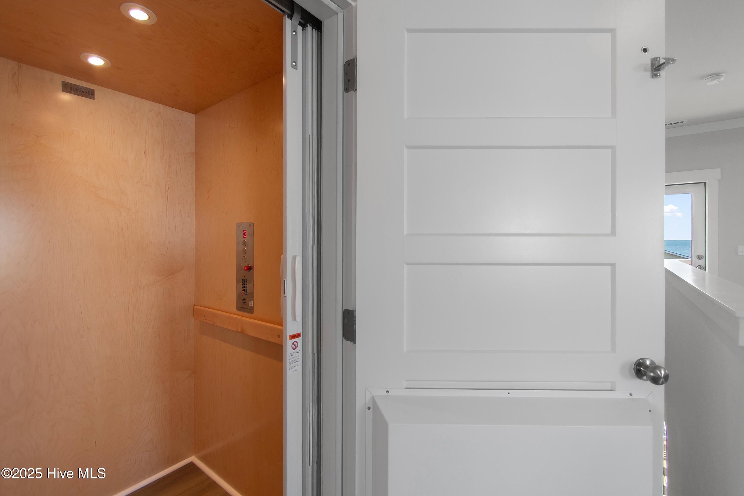 100511699 | Photo 62