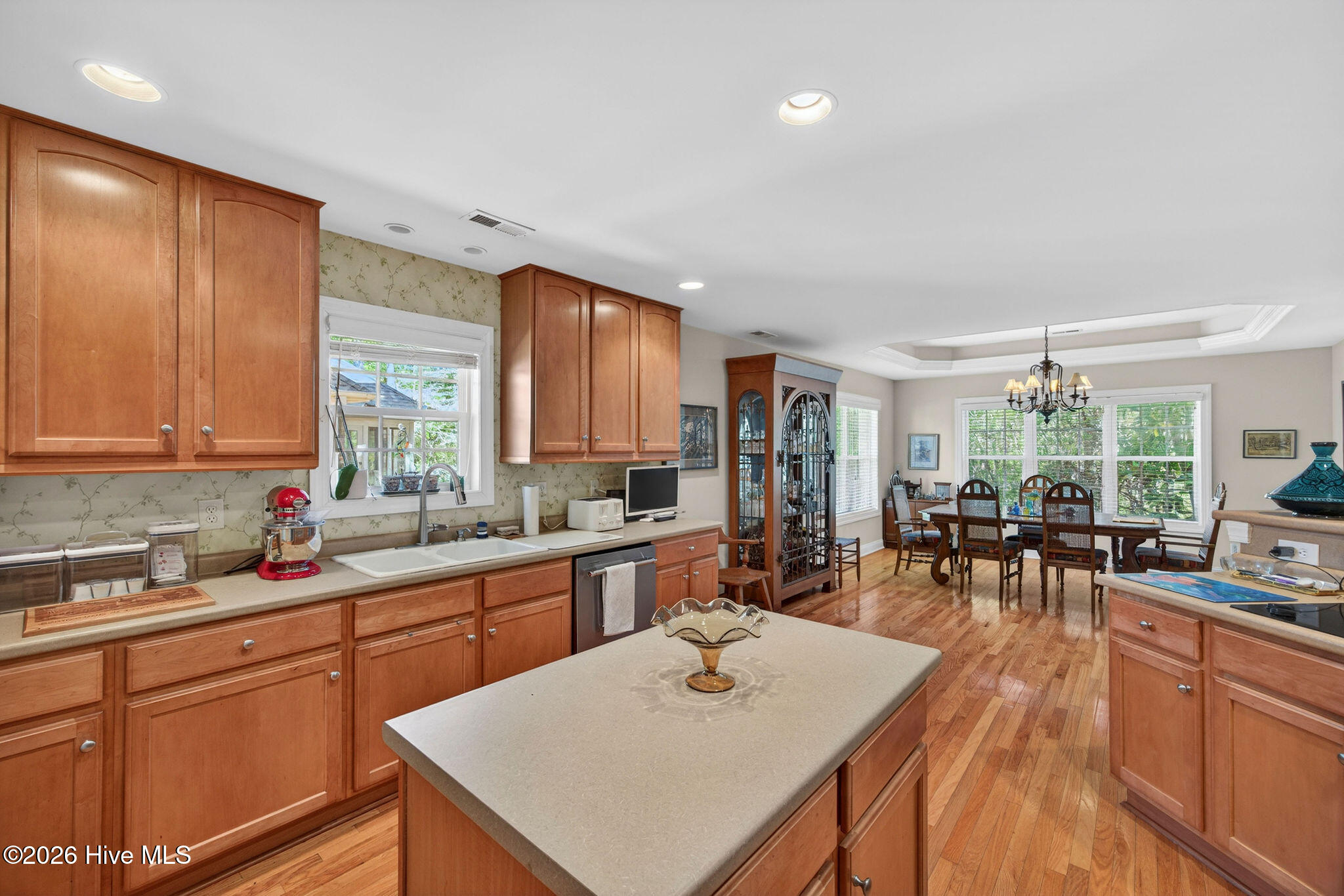 100567752 | Photo 18