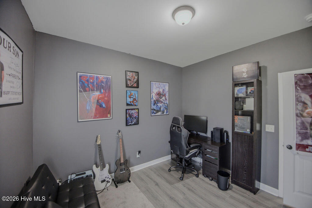 100565679 | Photo 29