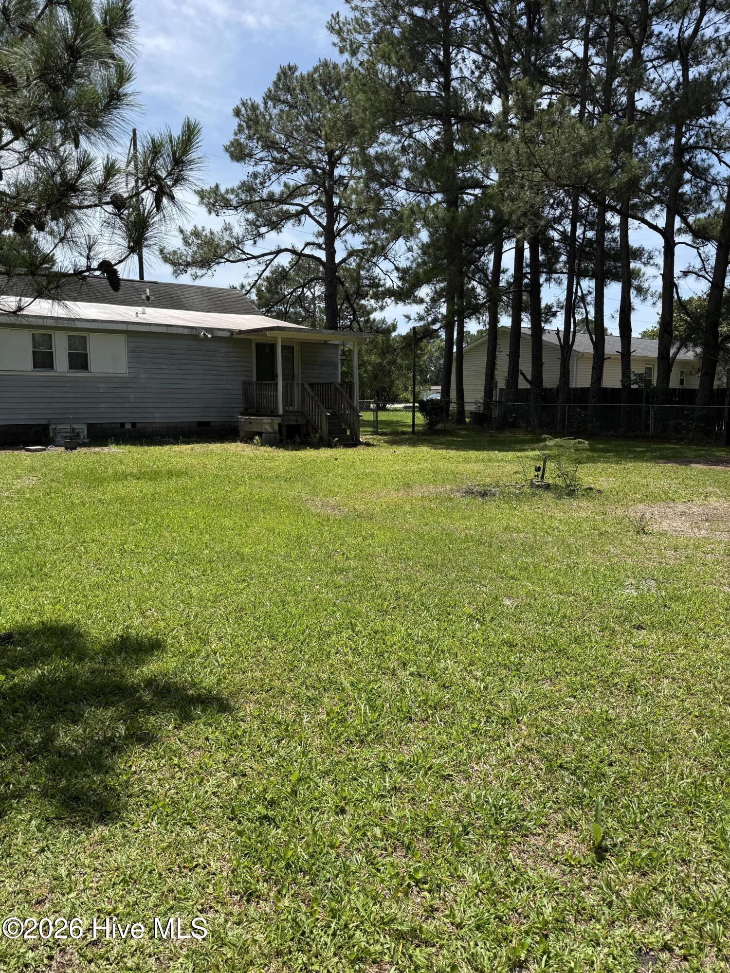 890 Hibbs Road,Newport