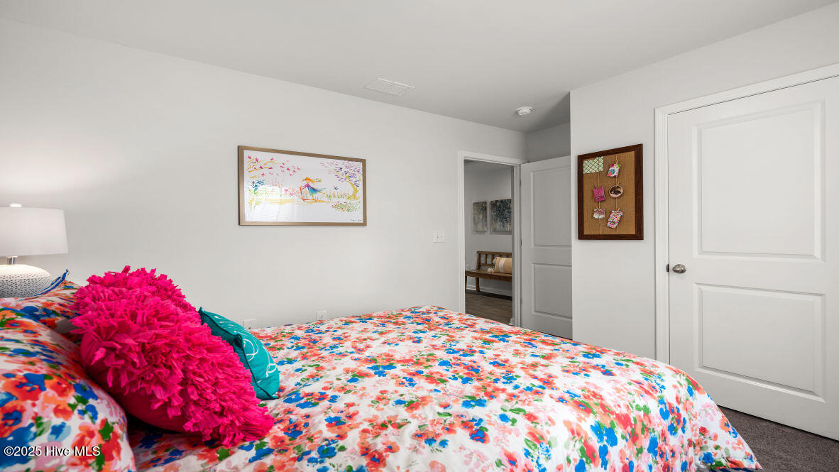 100515426 | Photo 52