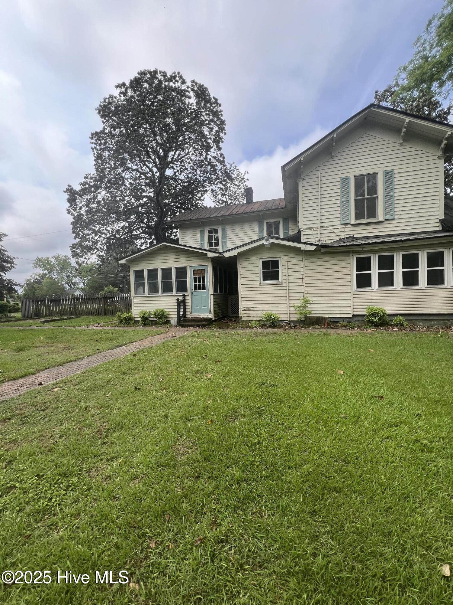 105 S Front Street