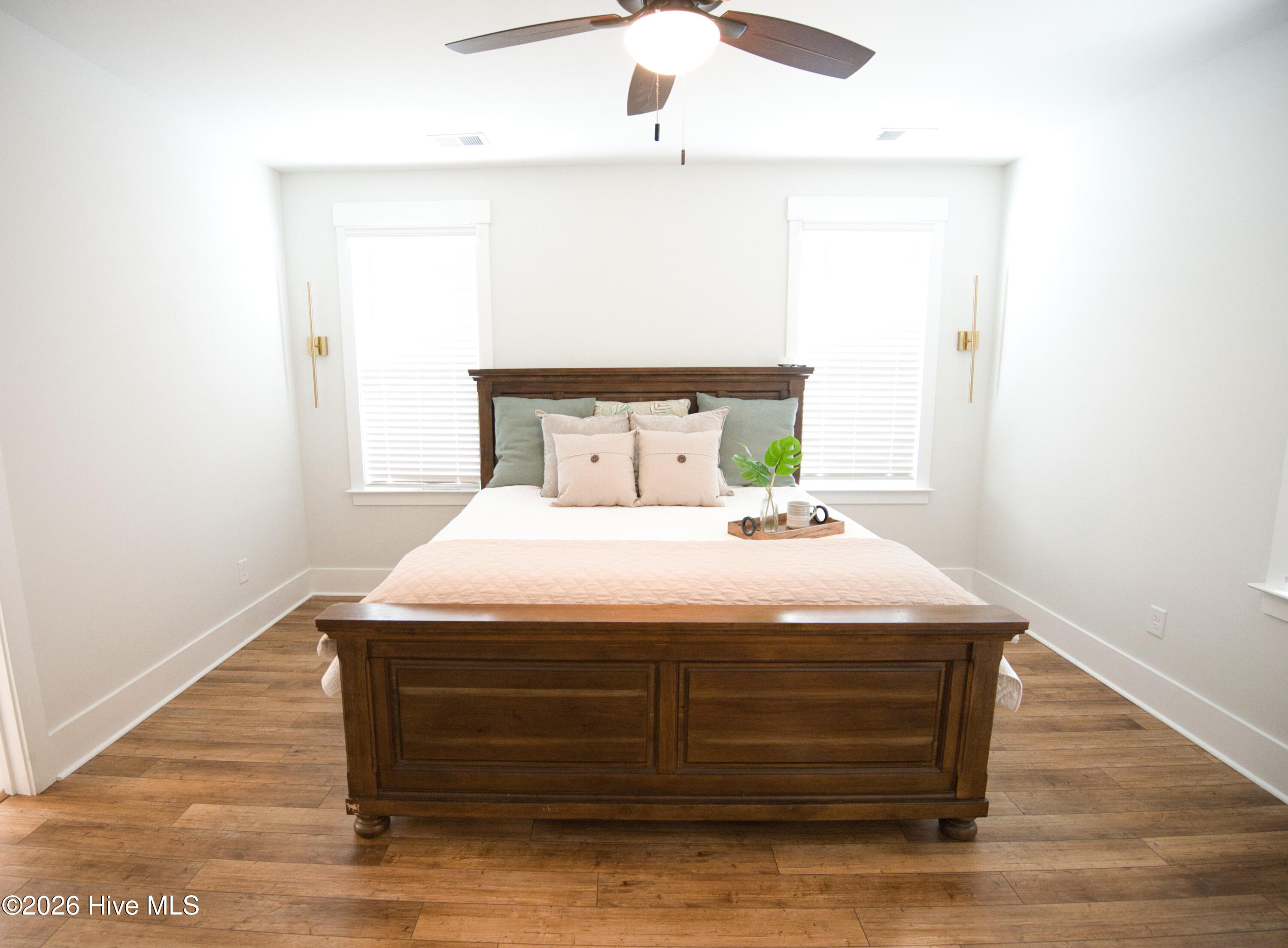 100551337 | Photo 39