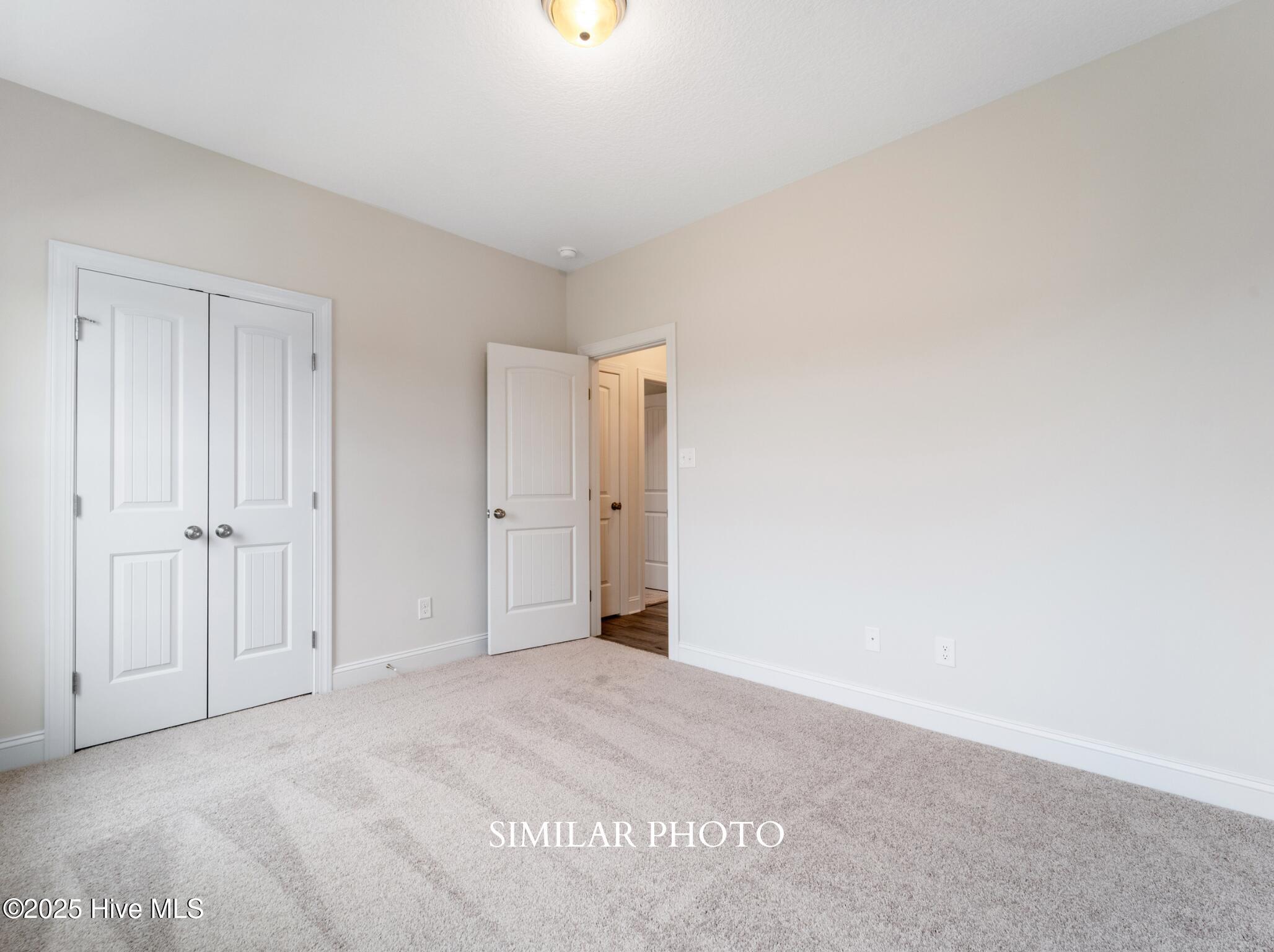 100535928 | Photo 25