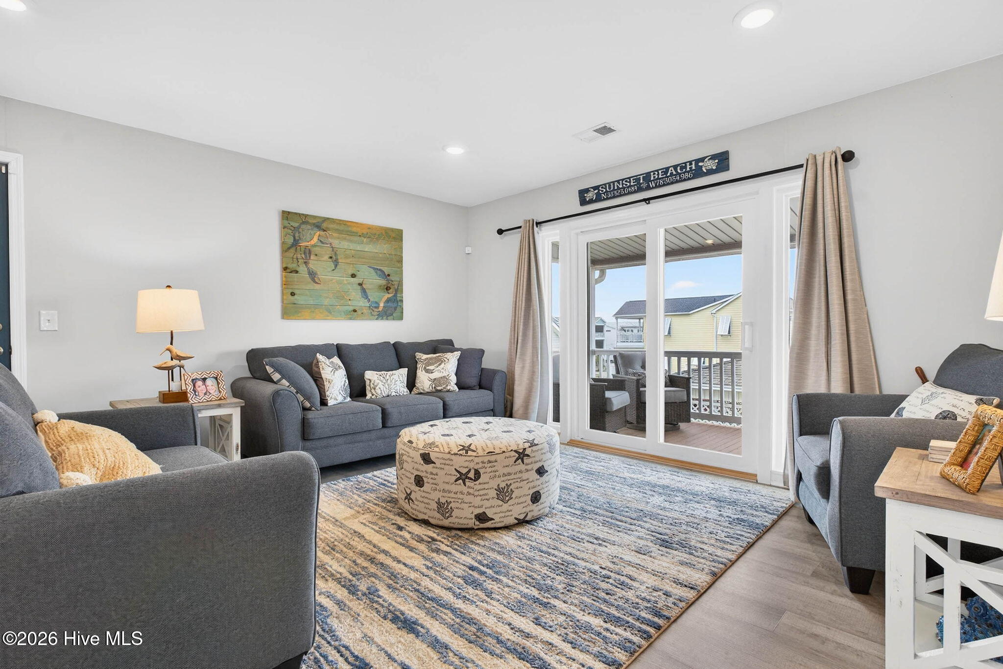 100565816 | Photo 35