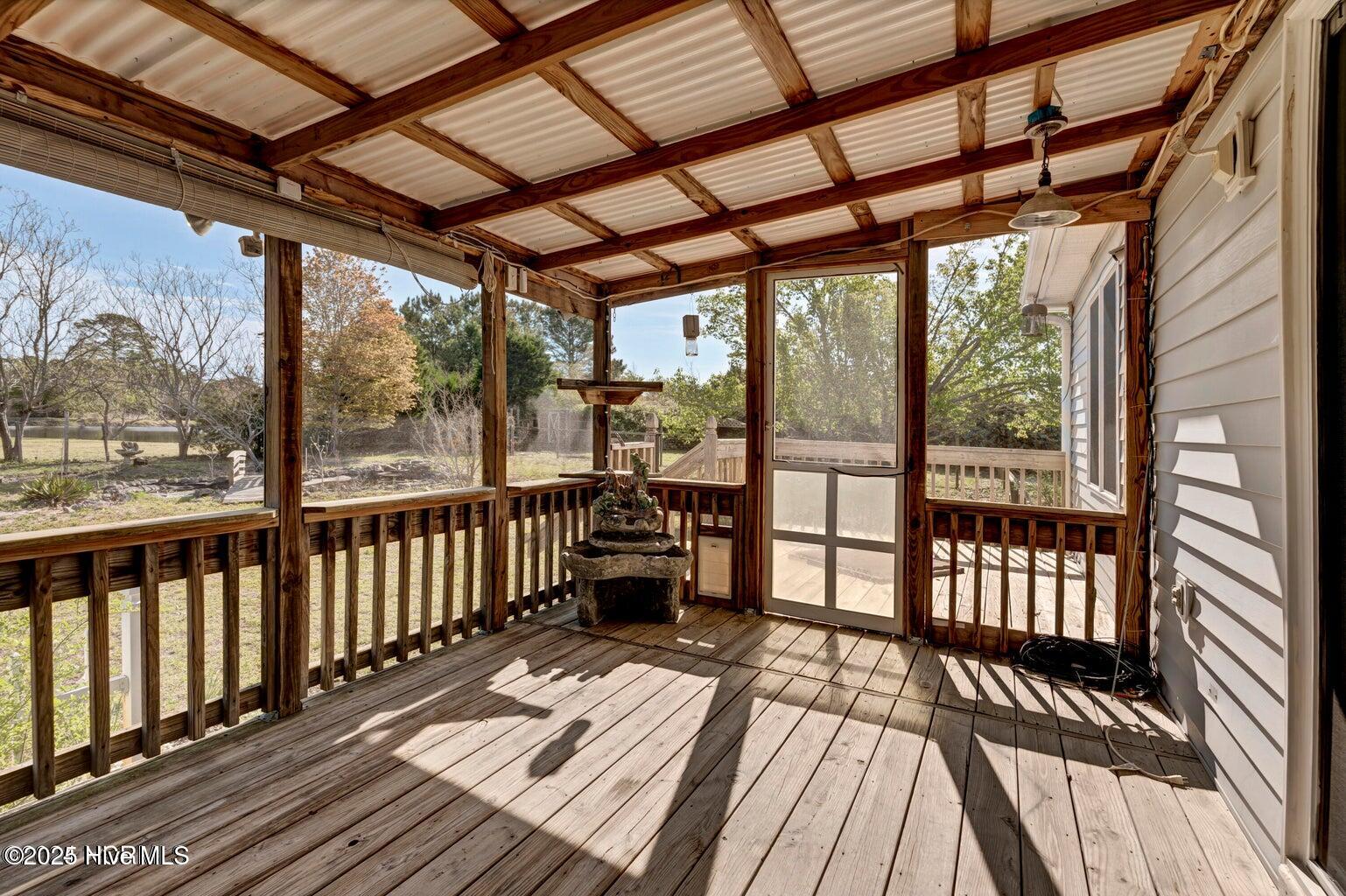 100540612 | Photo 14