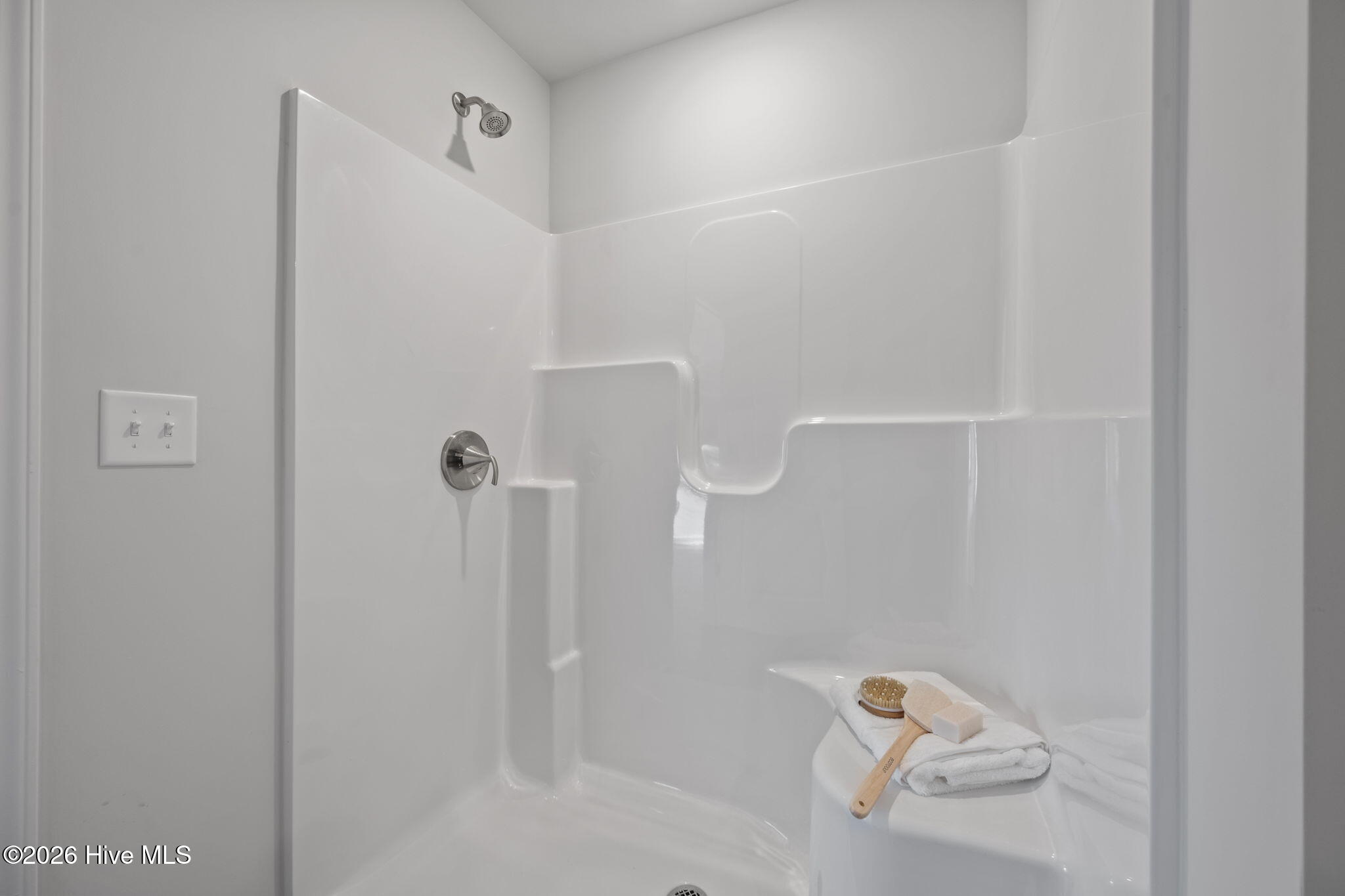 100561860 | Photo 19