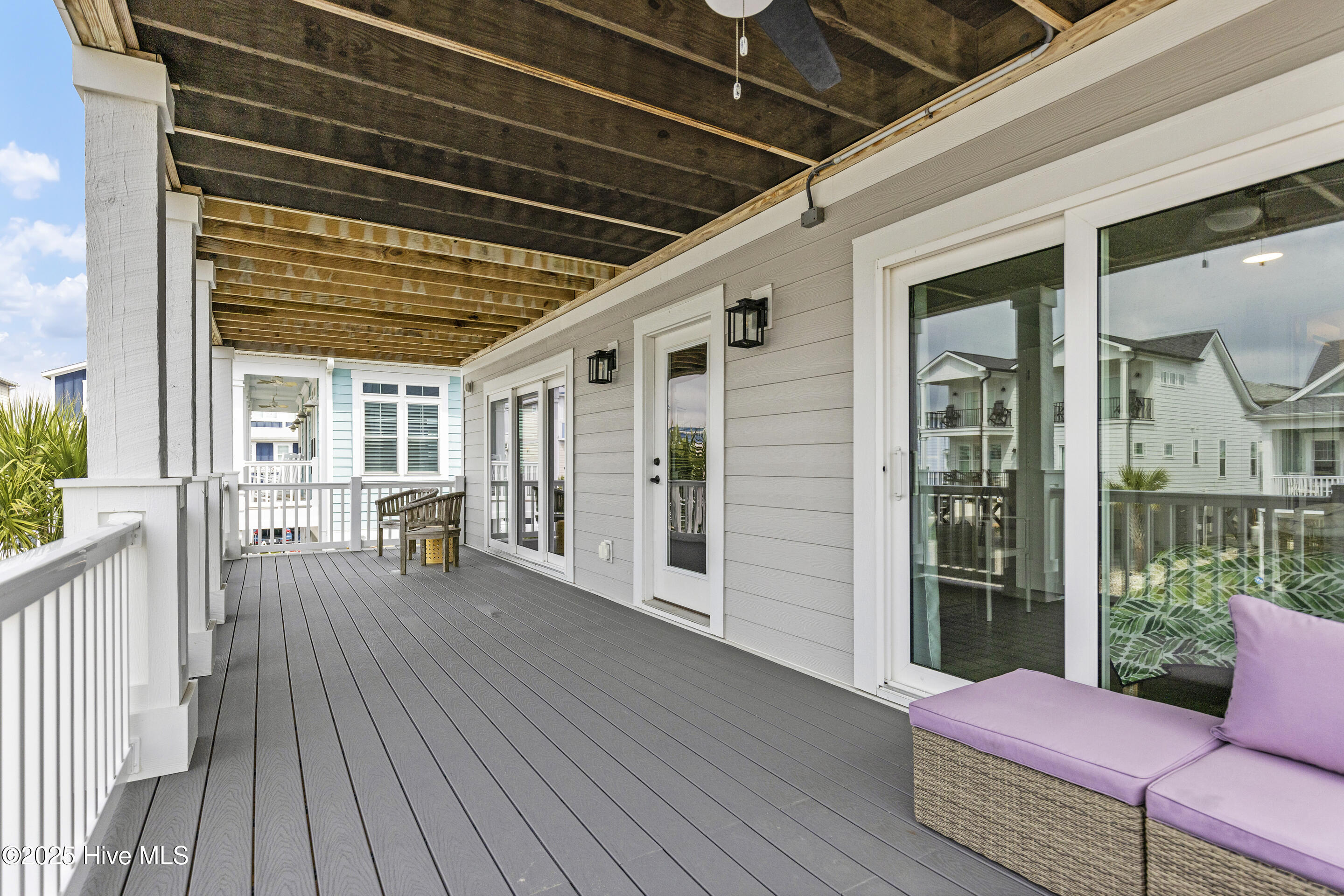 100504726 | Photo 48