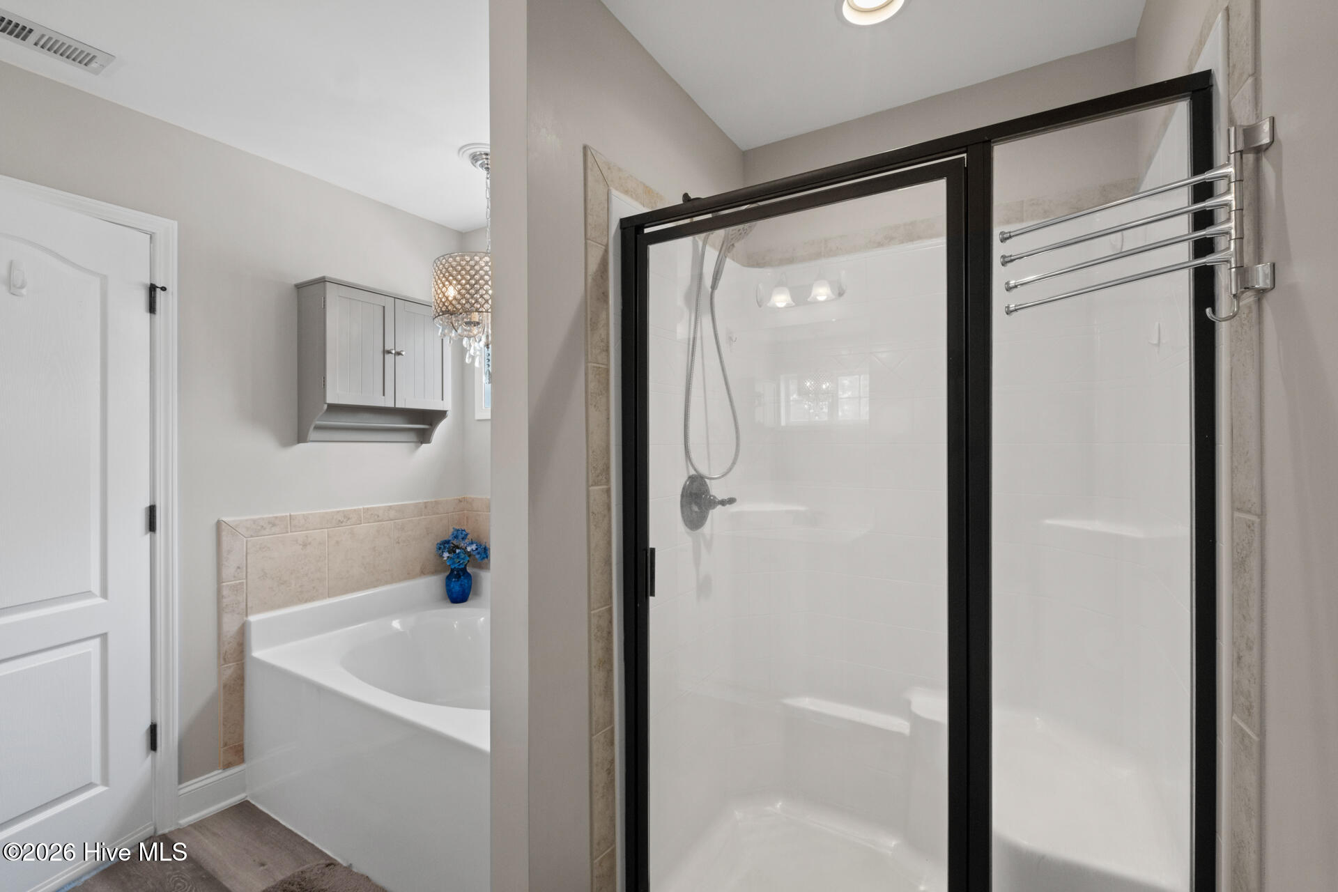 100566608 | Photo 20