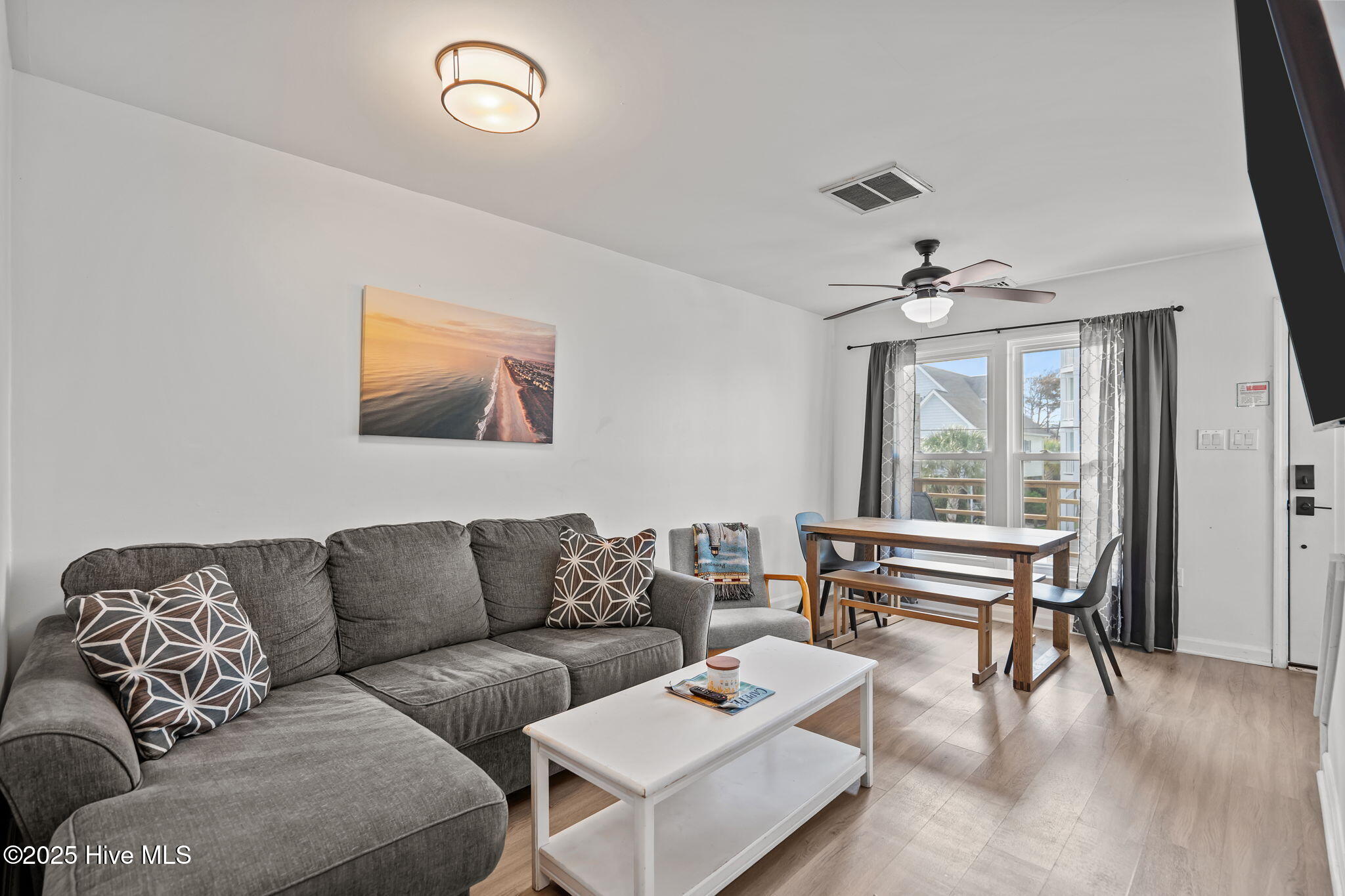 100544620 | Photo 10