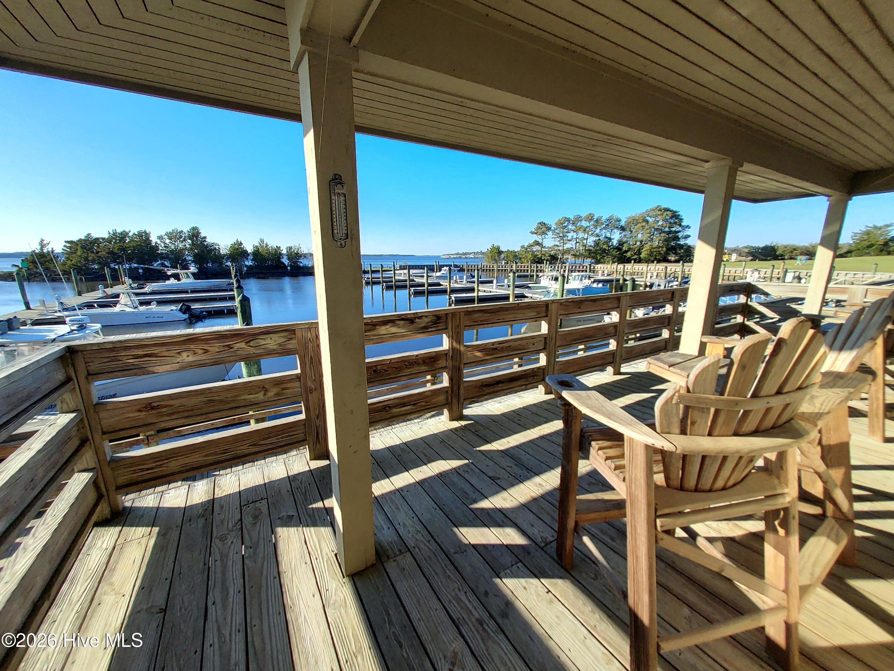 100561517 | Photo 19