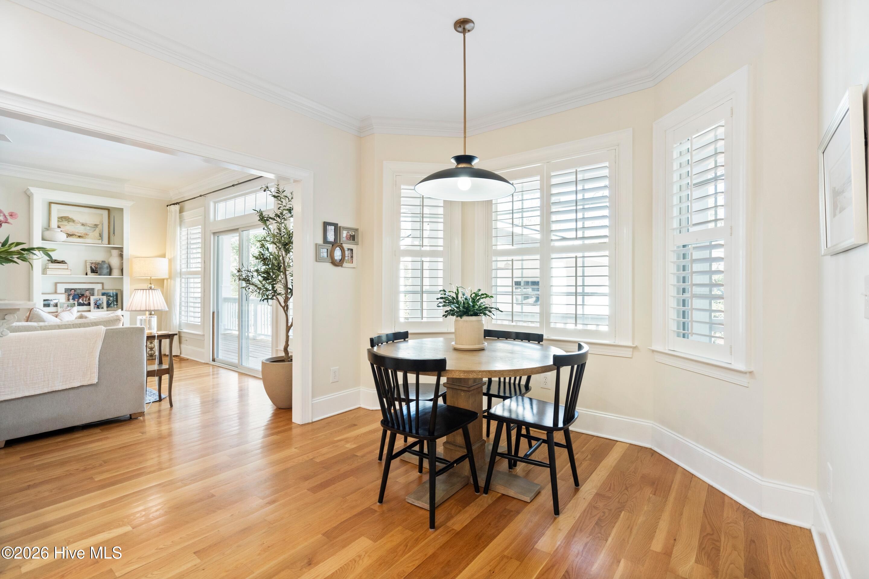 100549669 | Photo 17