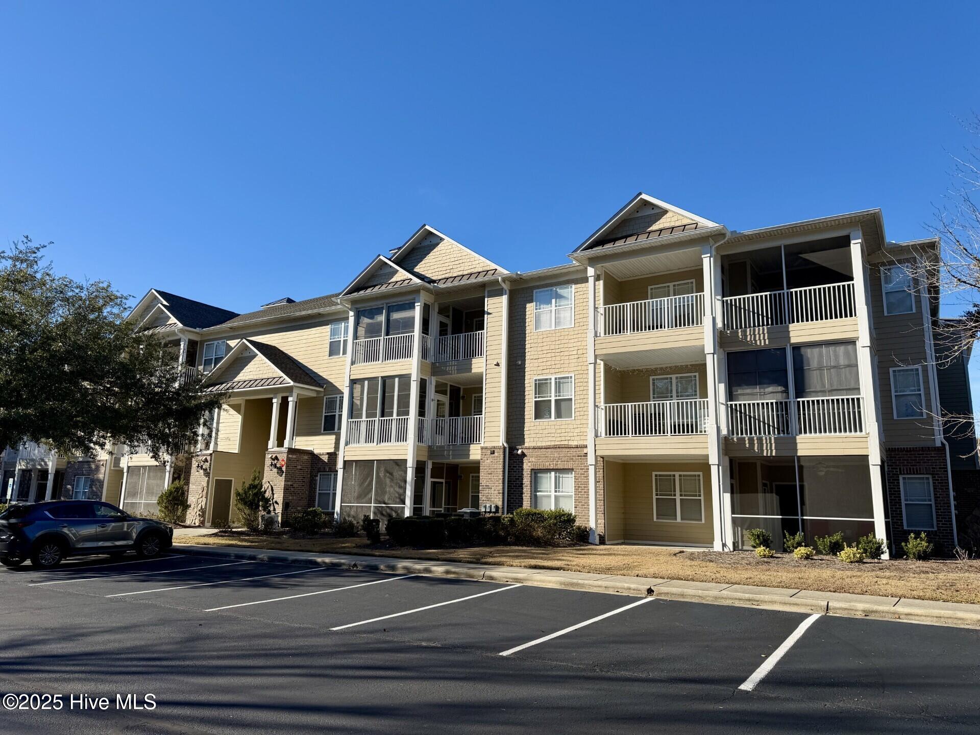 100547071 | Photo 28