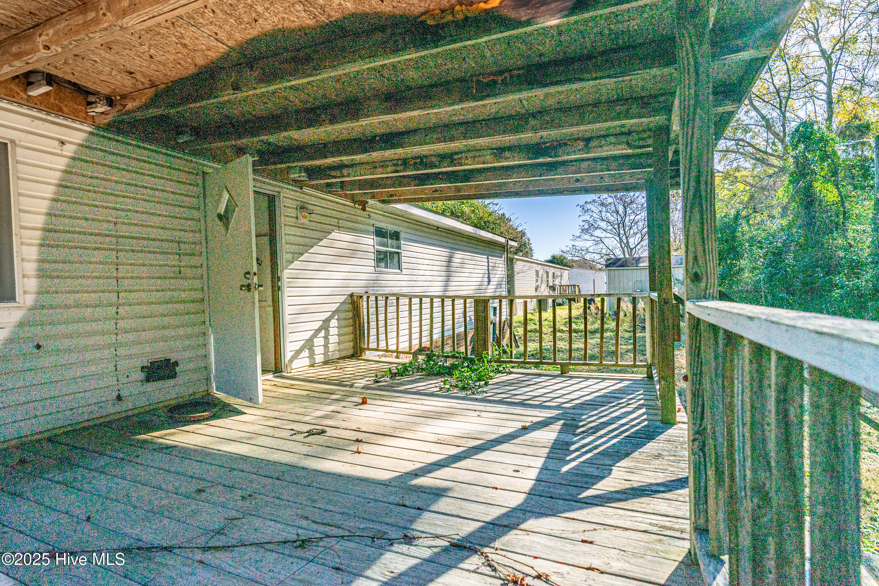 100545698 | Photo 26