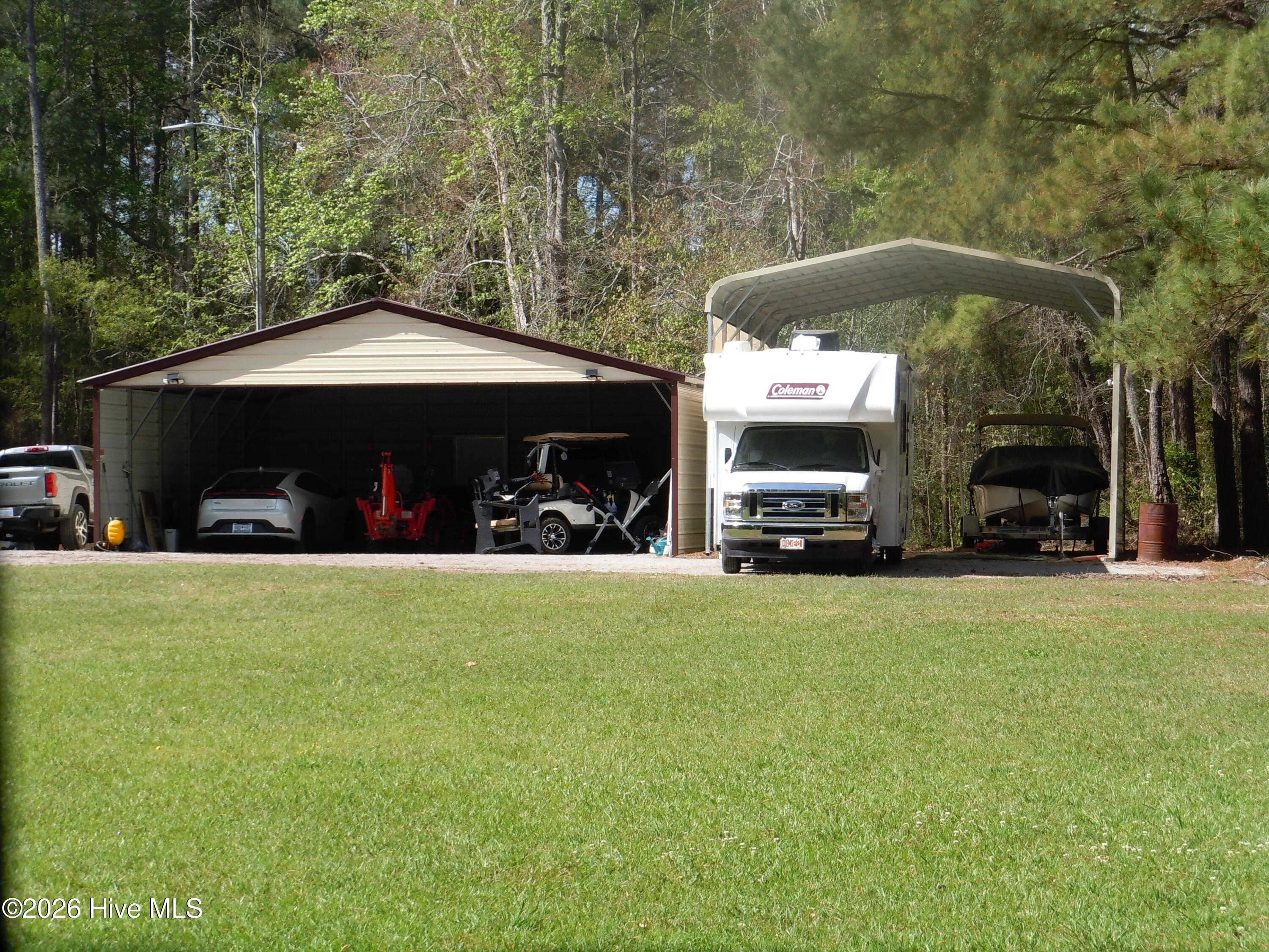 100565129 | Photo 61