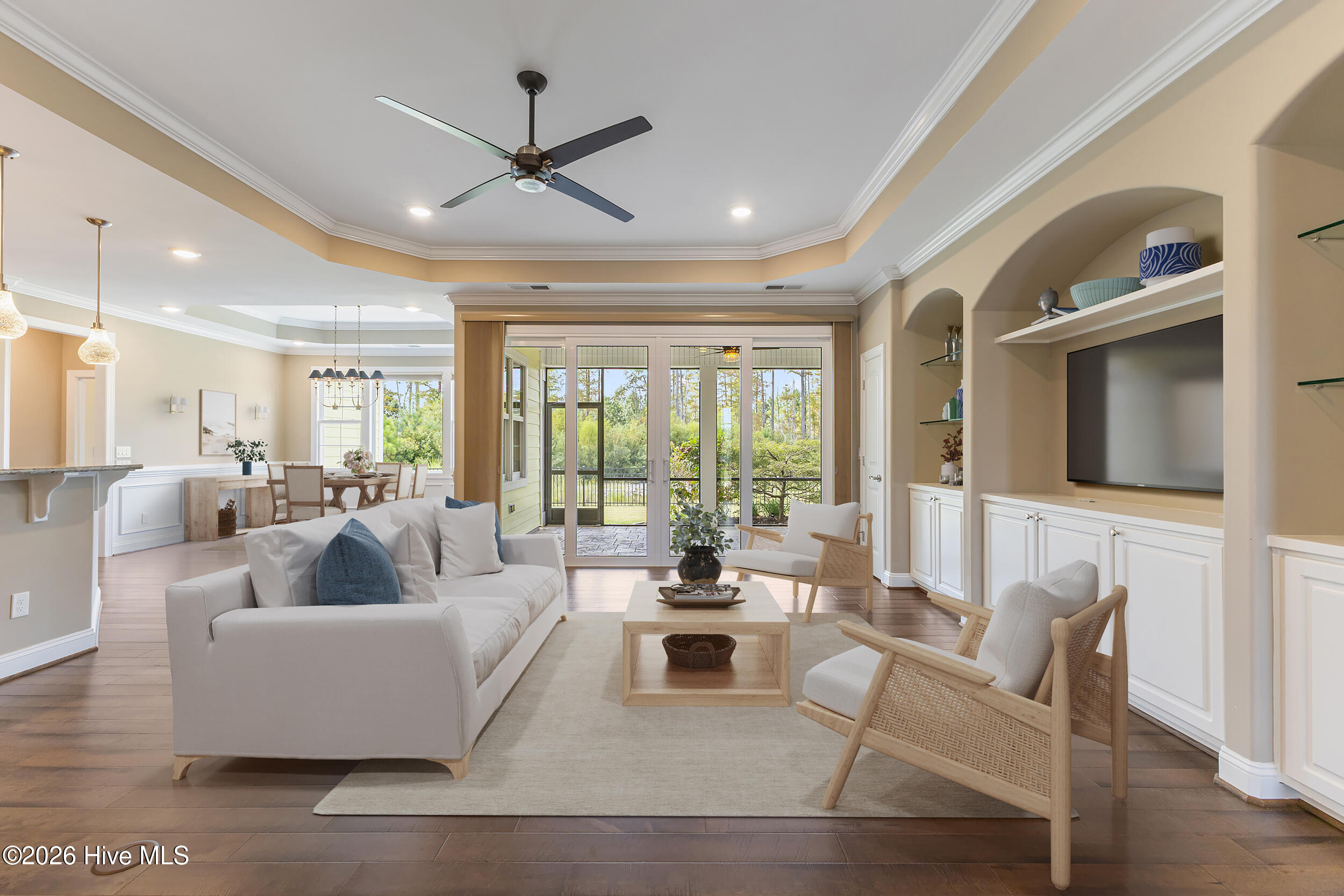 100534390 | Photo 12