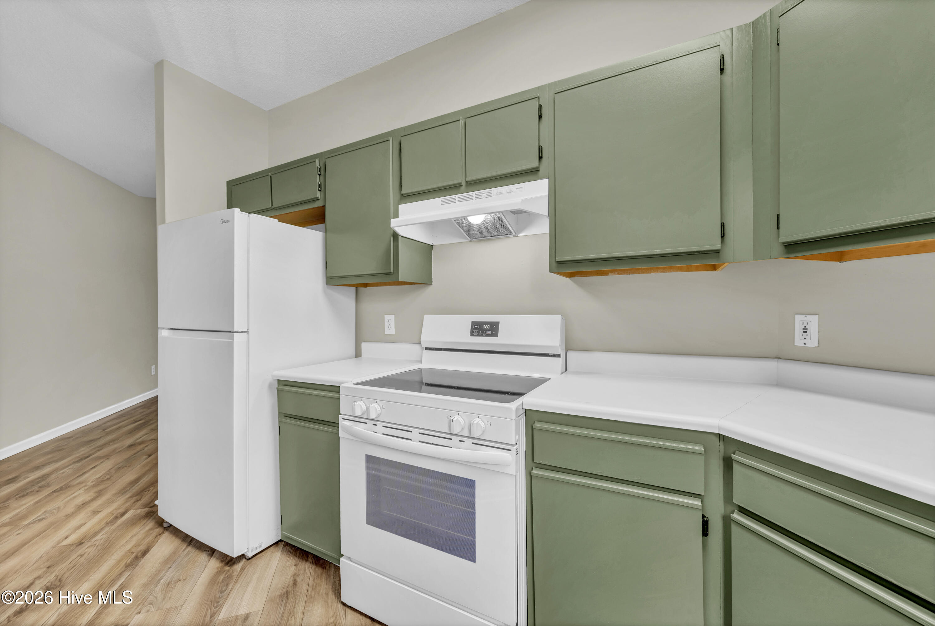 Homes for sale in Wilmington, NC | 733 Bragg Dr #Apt F, Wilmington, NC 28412 | MLS# 100575681