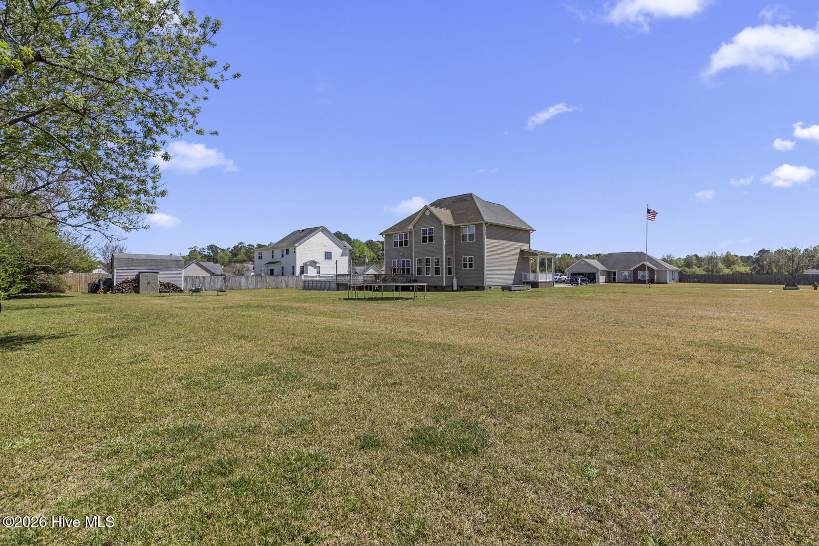 100564788 | Photo 37