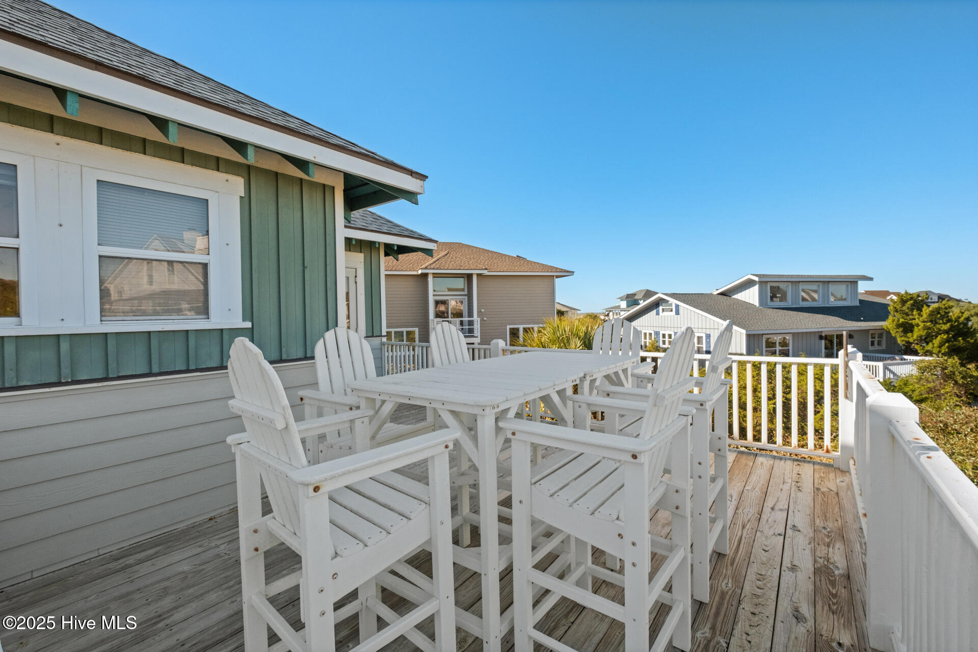 100539936 | Photo 44