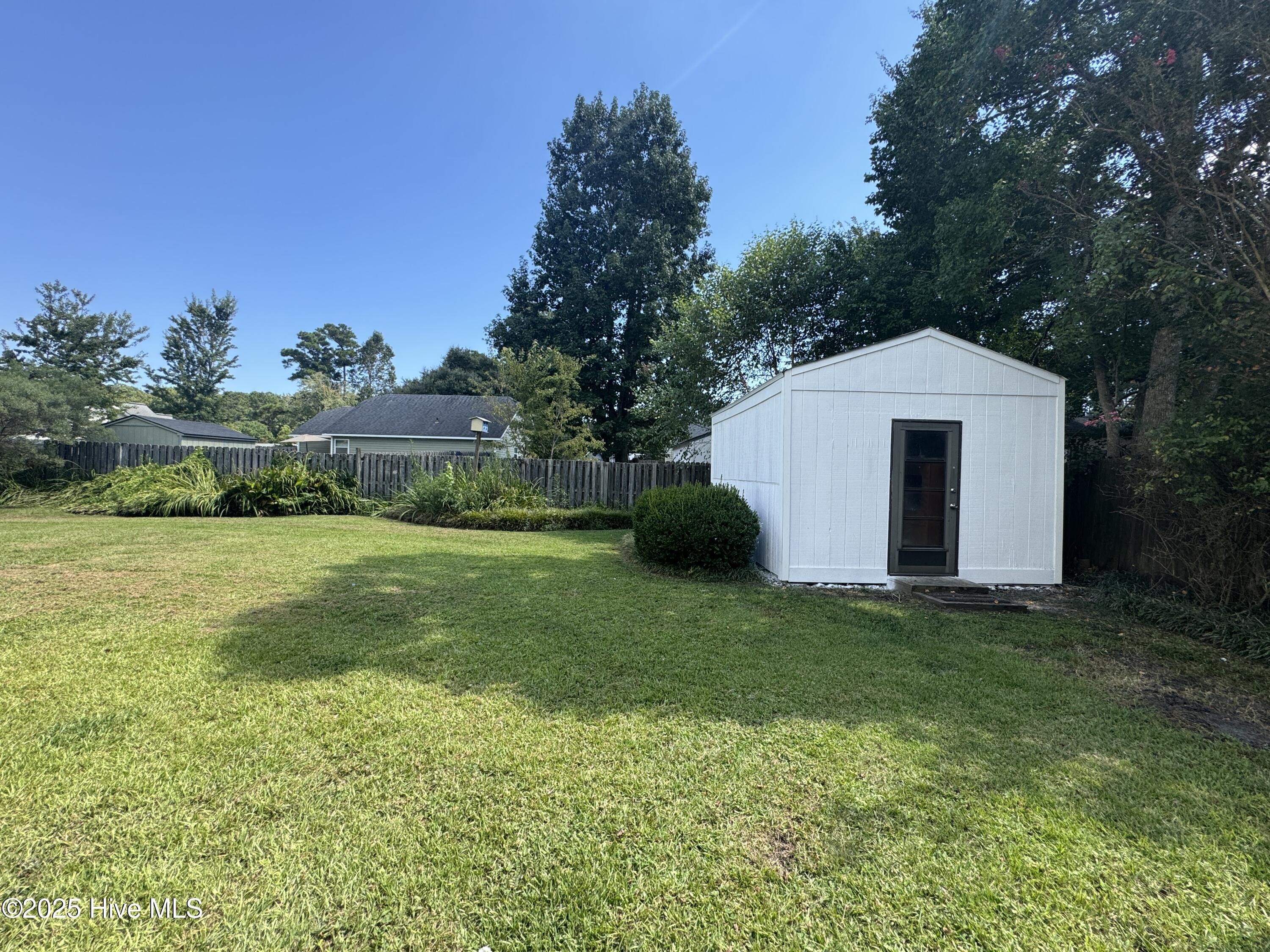 100533929 | Photo 14