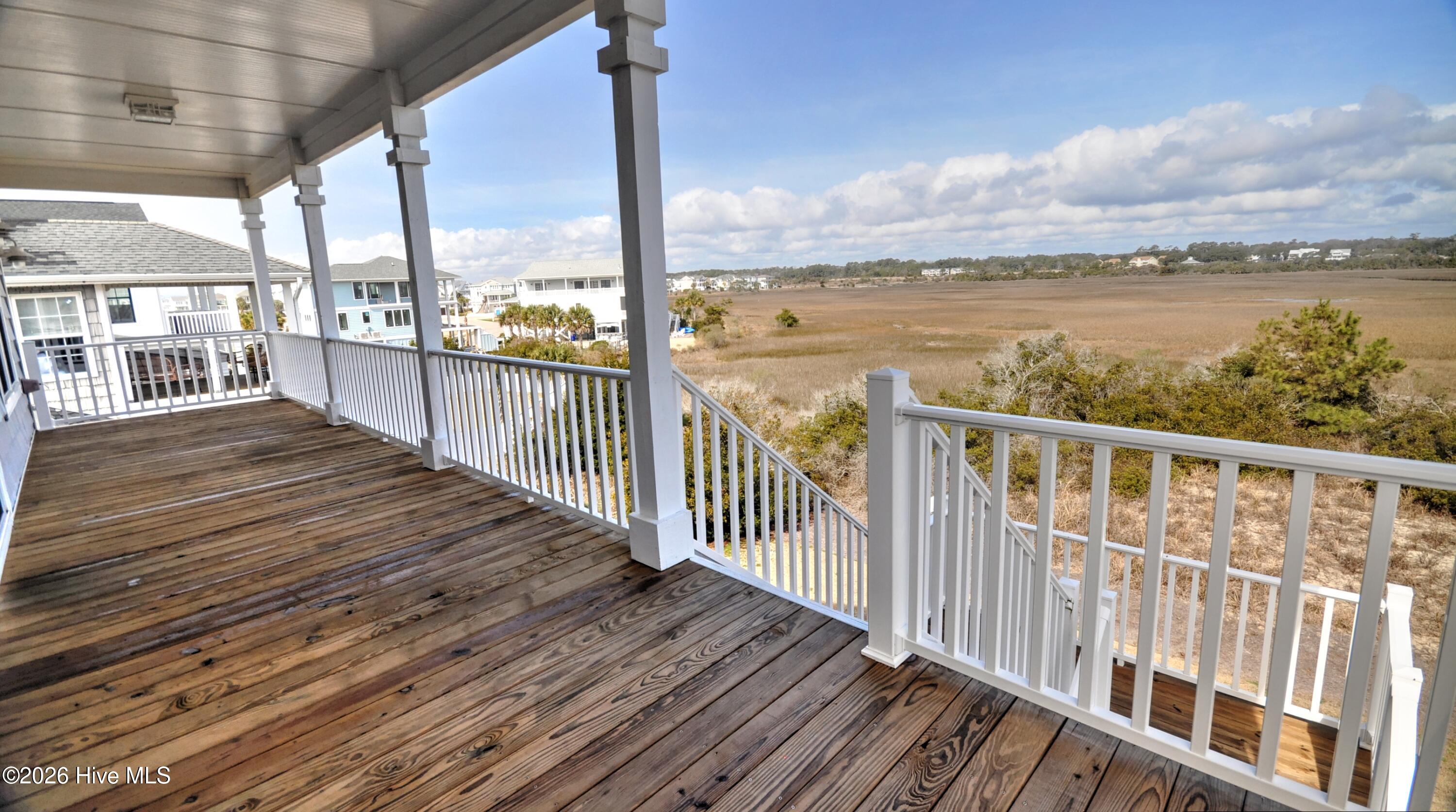 100558783 | Photo 19