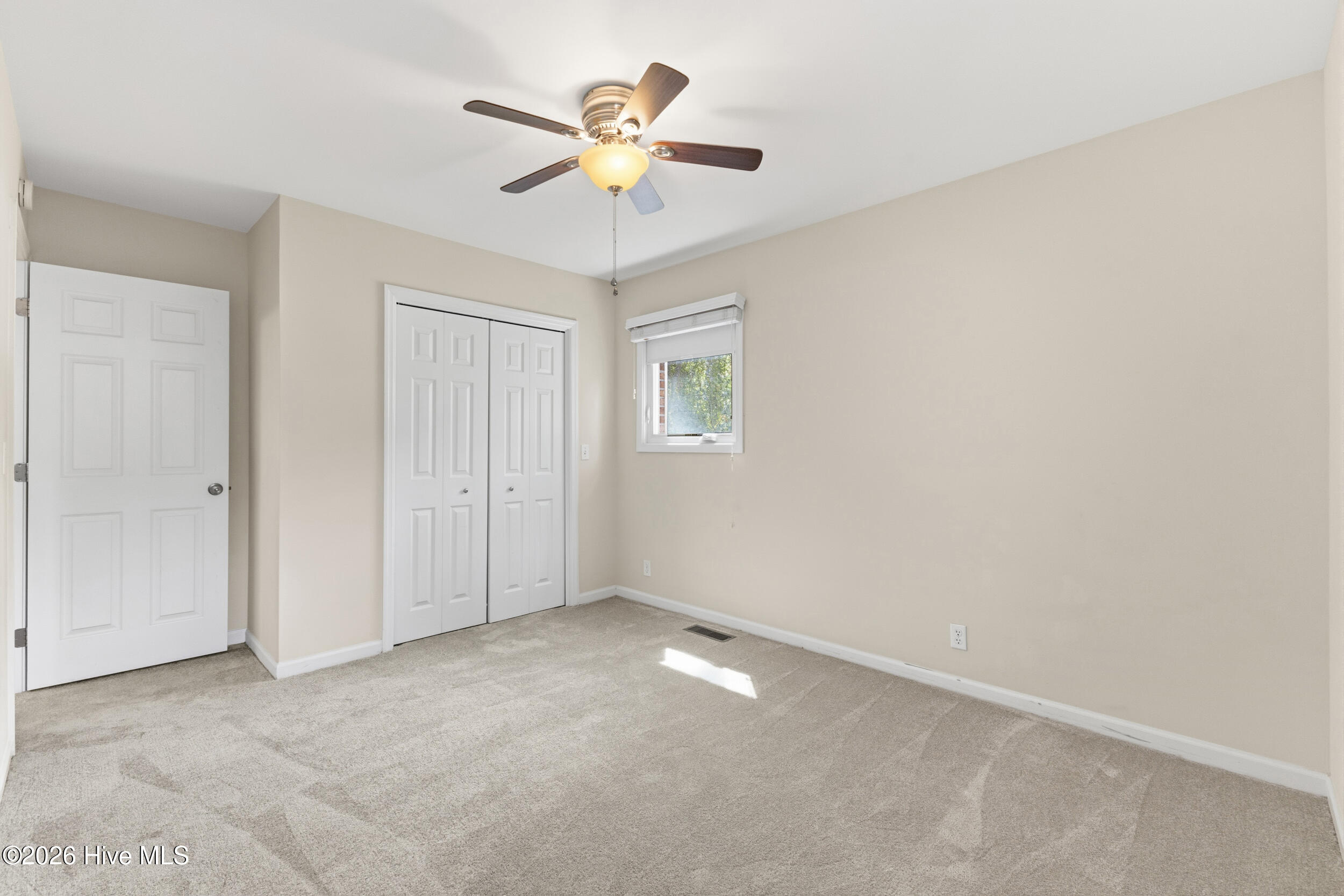 100565725 | Photo 30