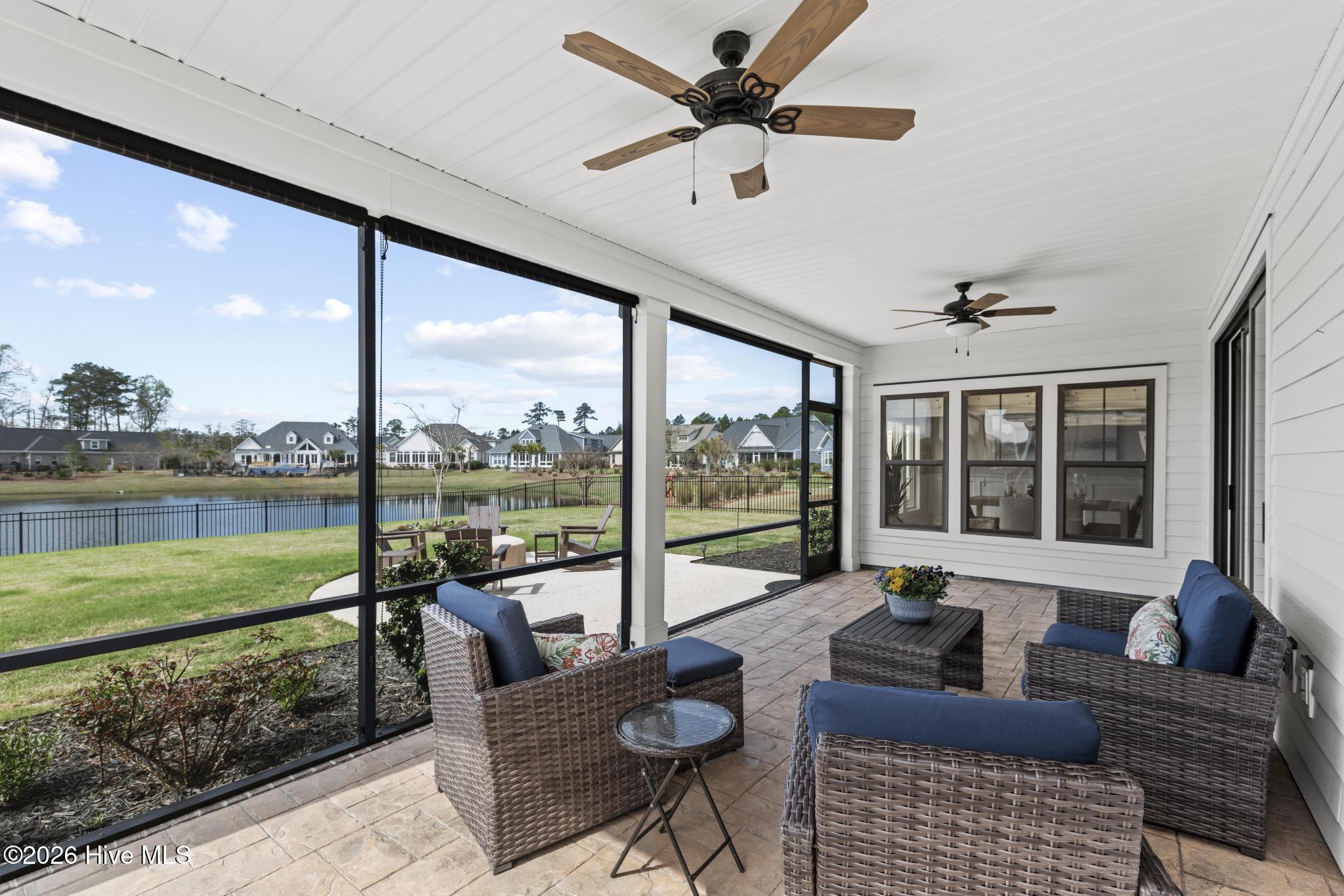 100561204 | Photo 55